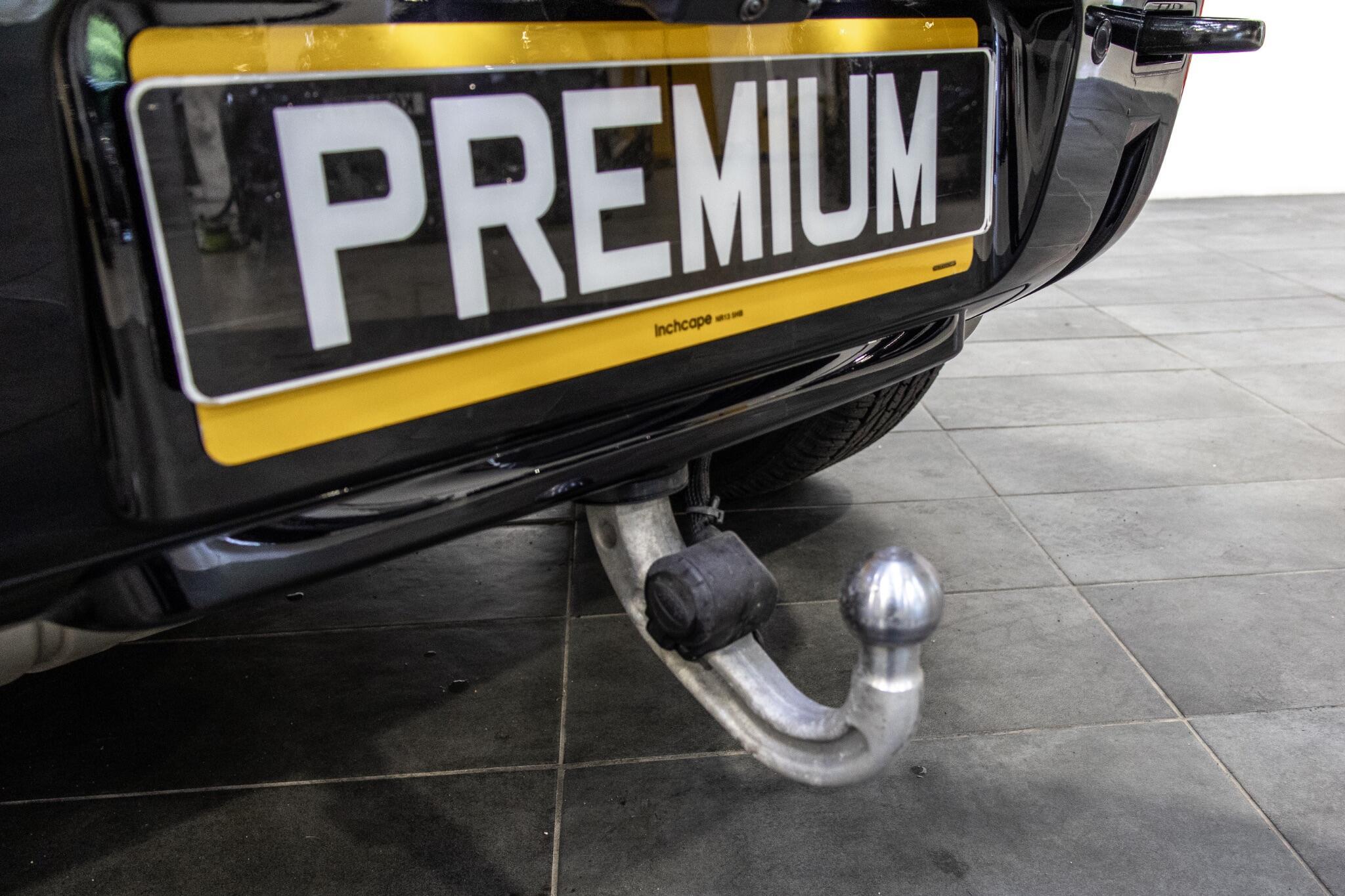 Land Rover Defender 90 - Image 11