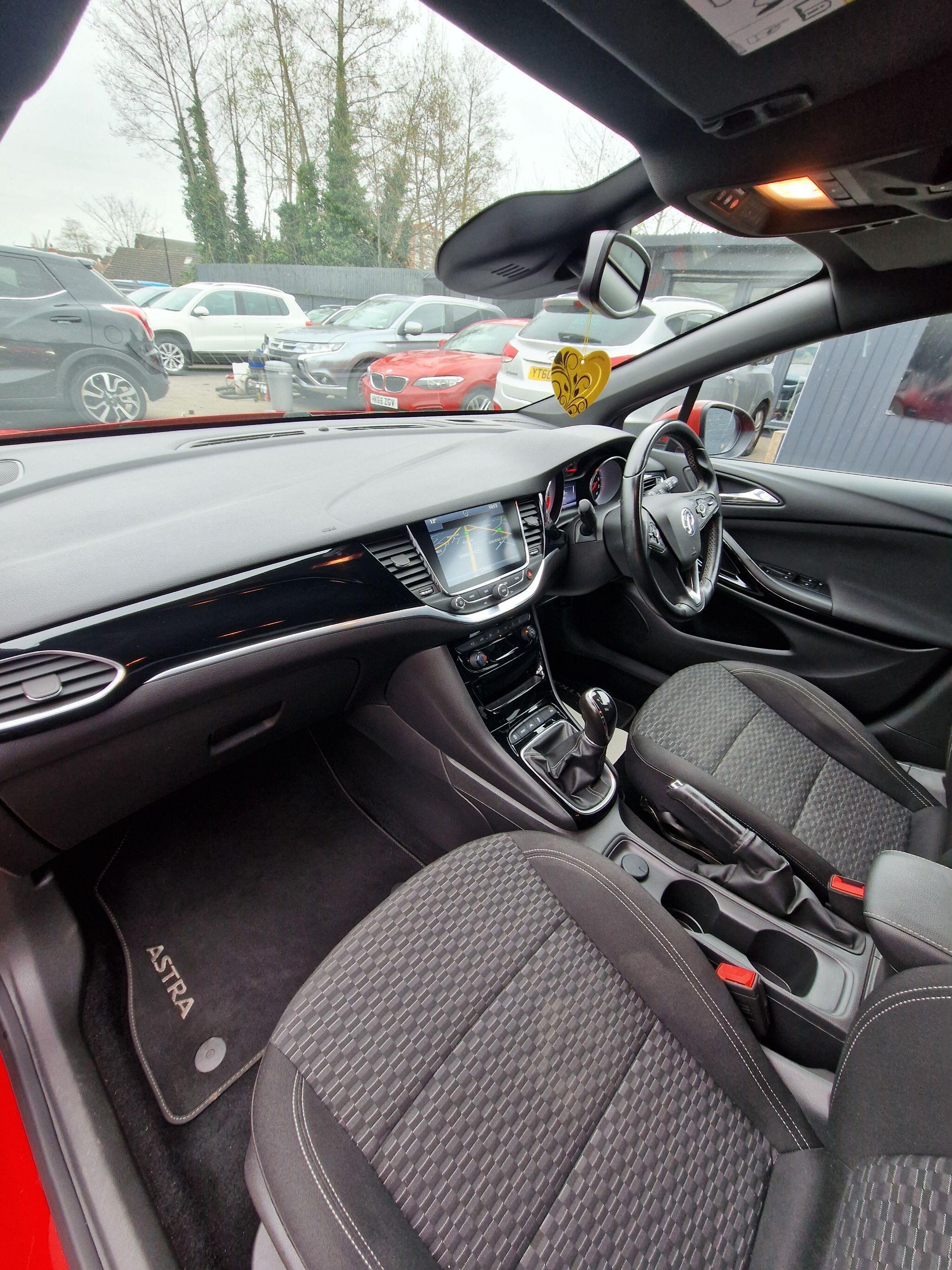 Vauxhall Astra - Image 36