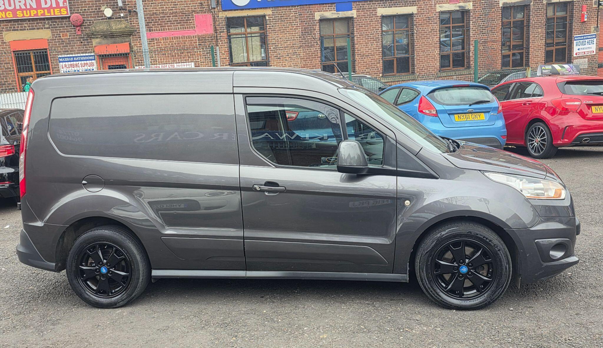 Ford Transit Connect - Image 8