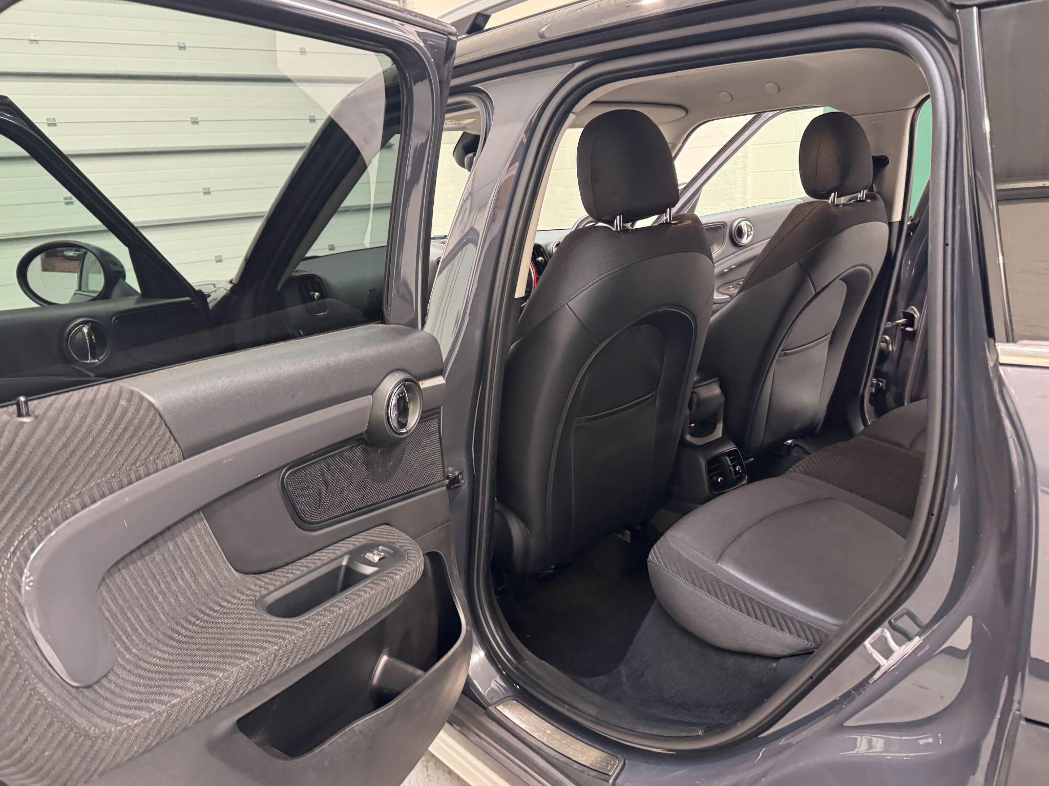 MINI Countryman - Image 23