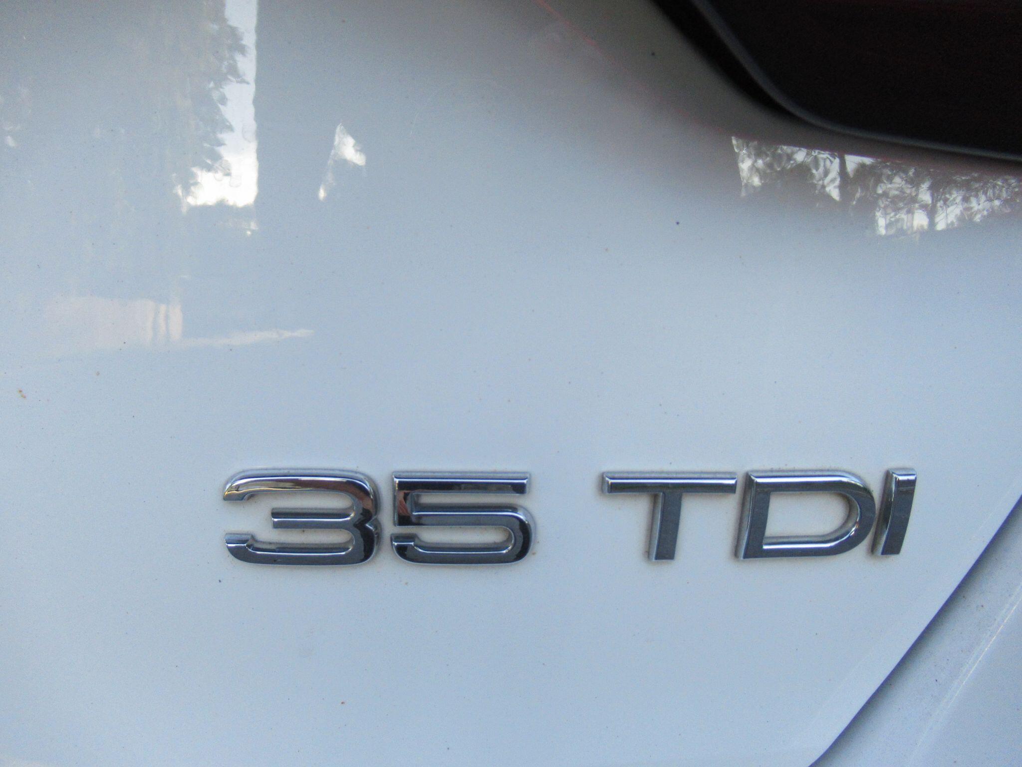 Audi A4 Avant - Image 17