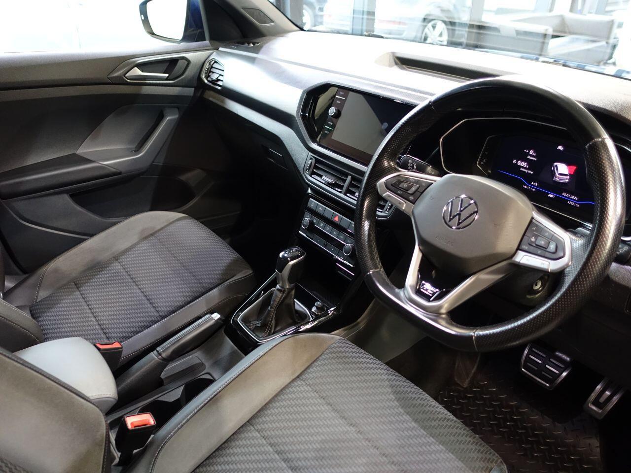 Volkswagen T-Cross - Image 3