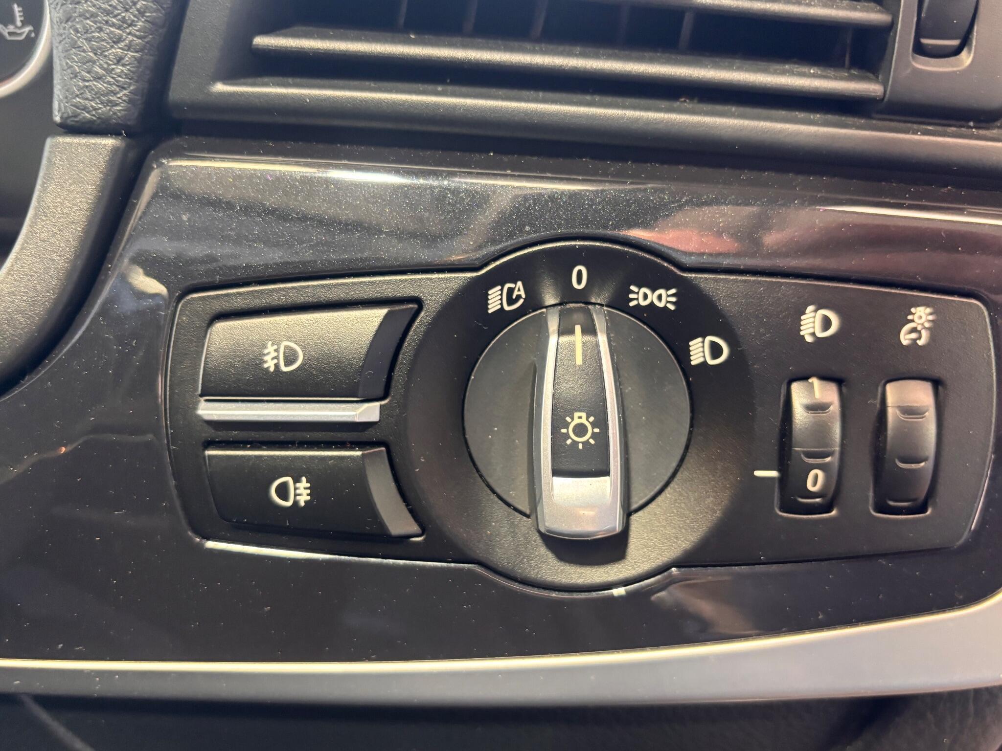 BMW 5 Series - Image 16