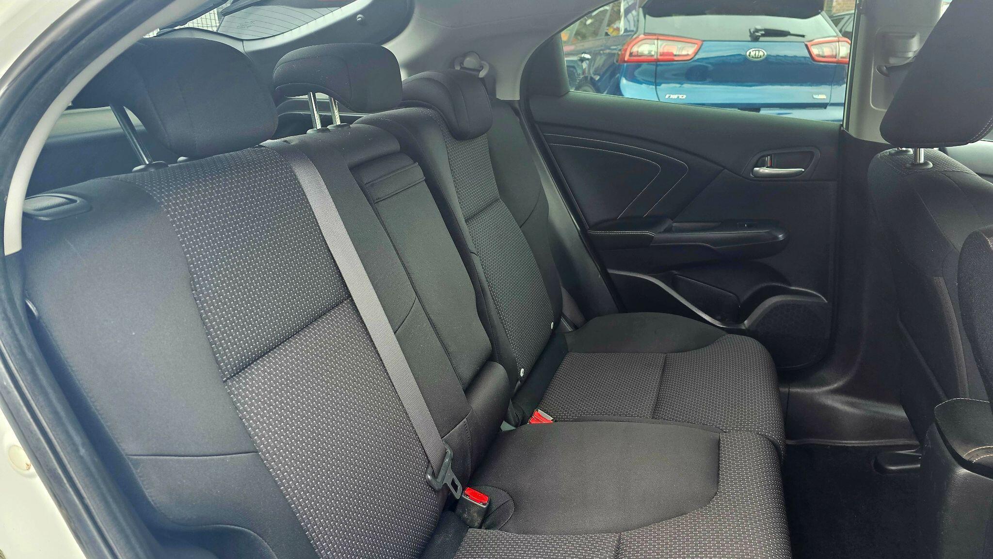 Honda Civic - Image 20