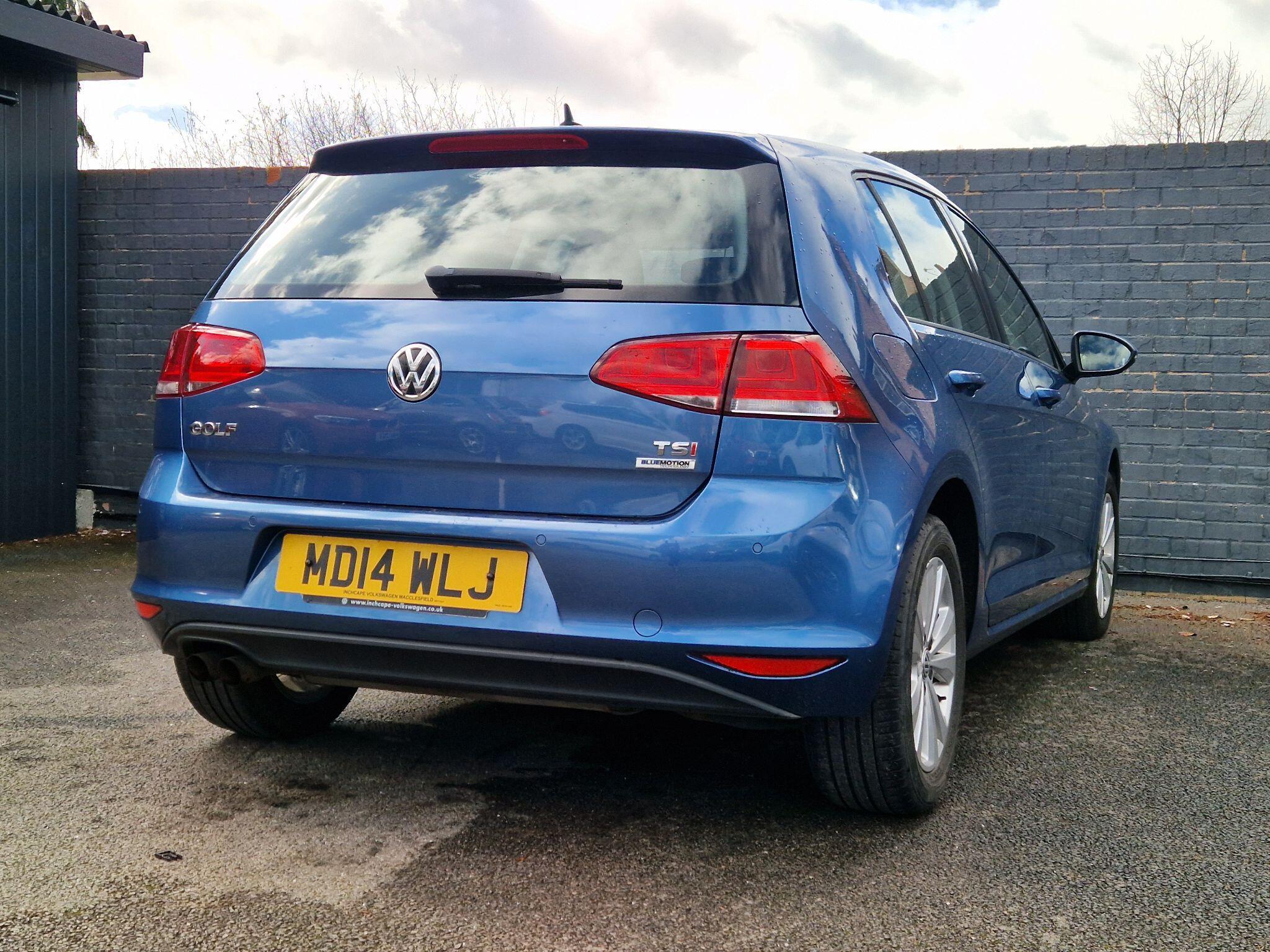 Volkswagen Golf - Image 25