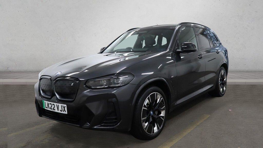 BMW iX3 - Image 5