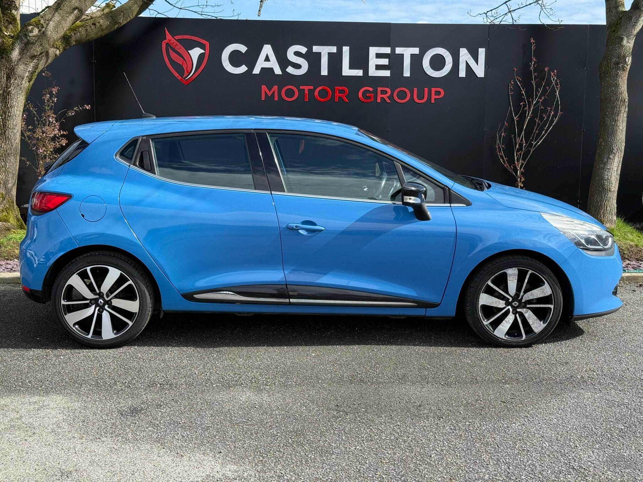 Renault Clio - Image 13