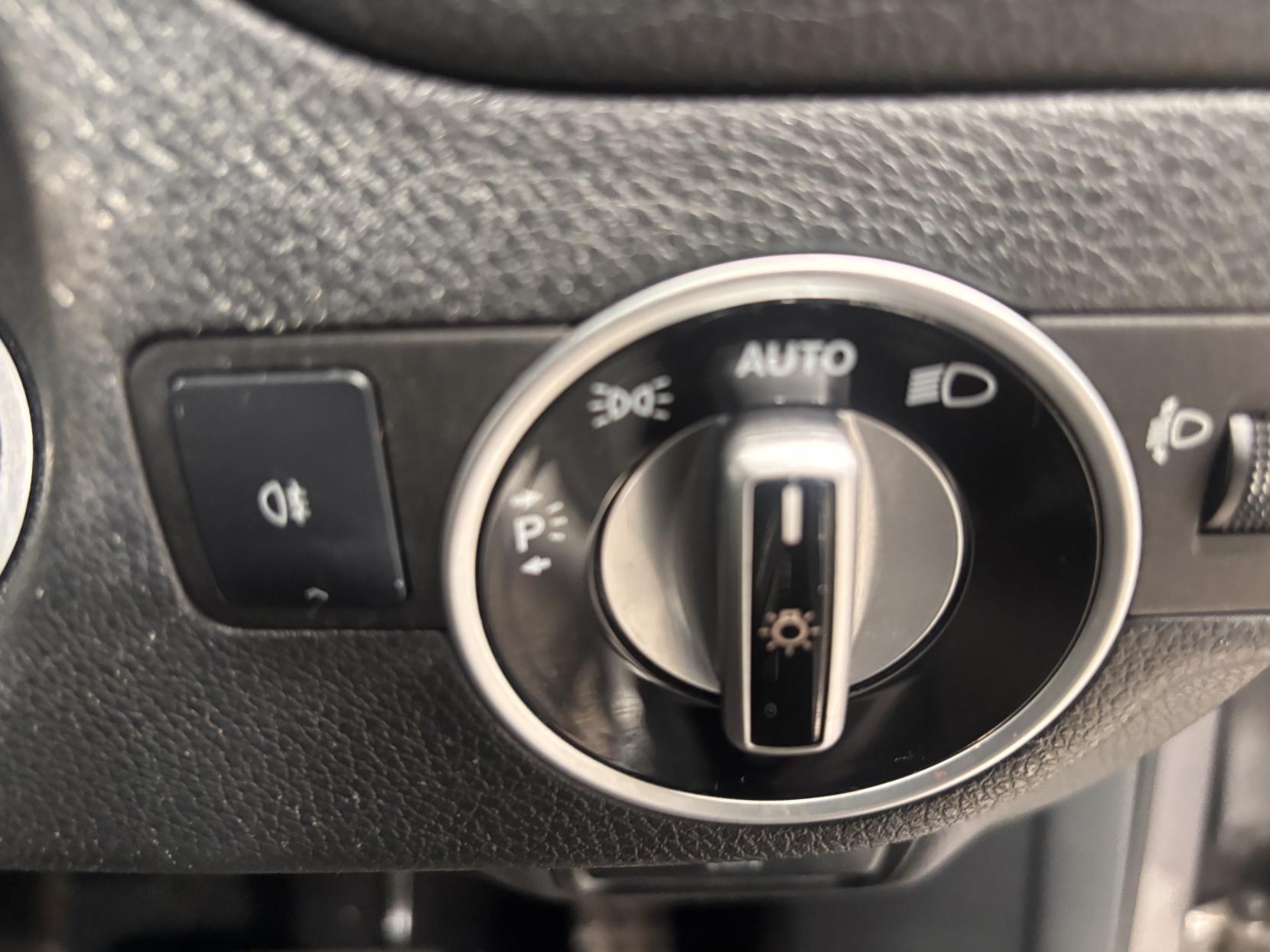 Mercedes GLA - Image 16