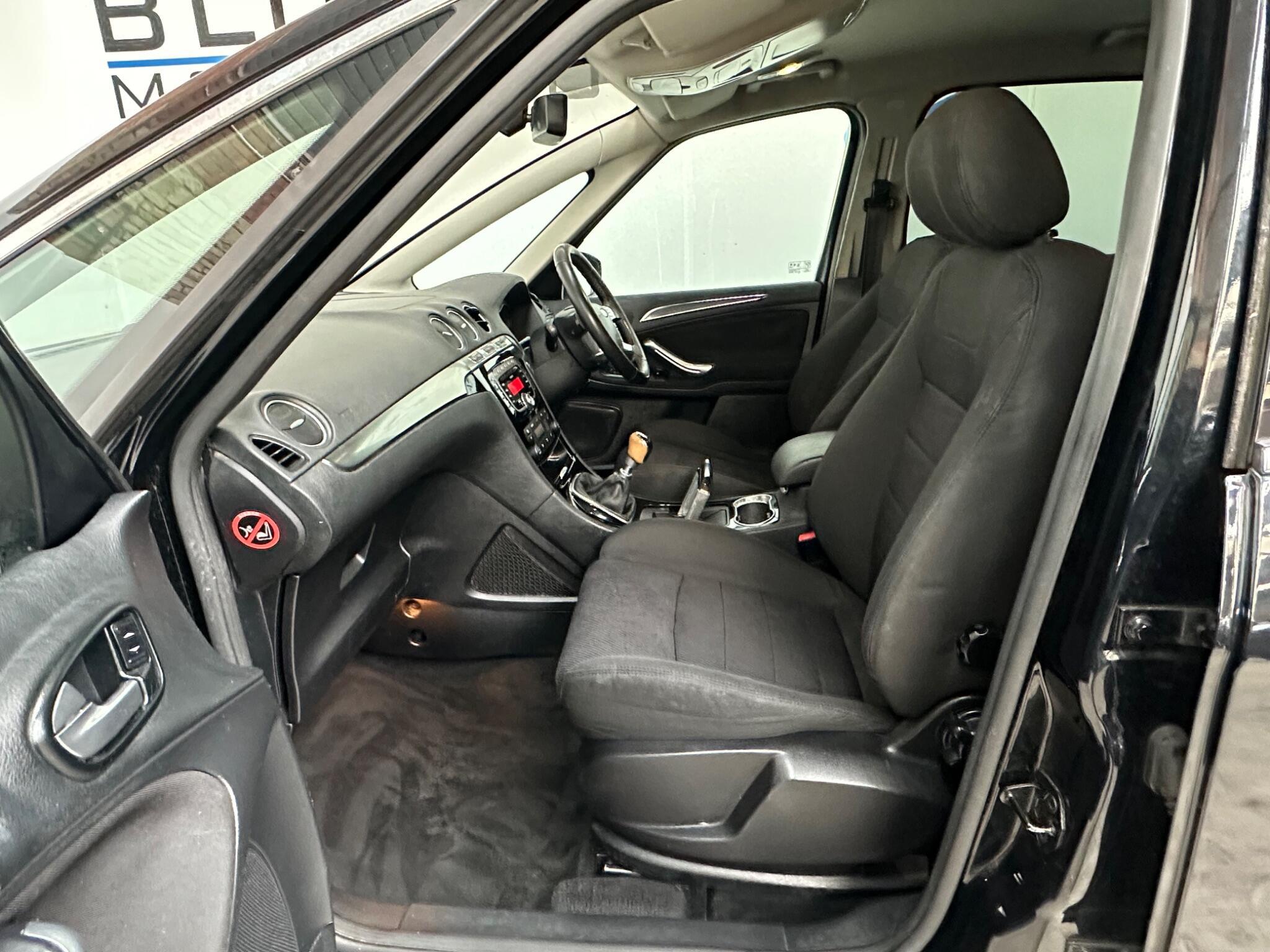 Ford S-MAX - Image 9