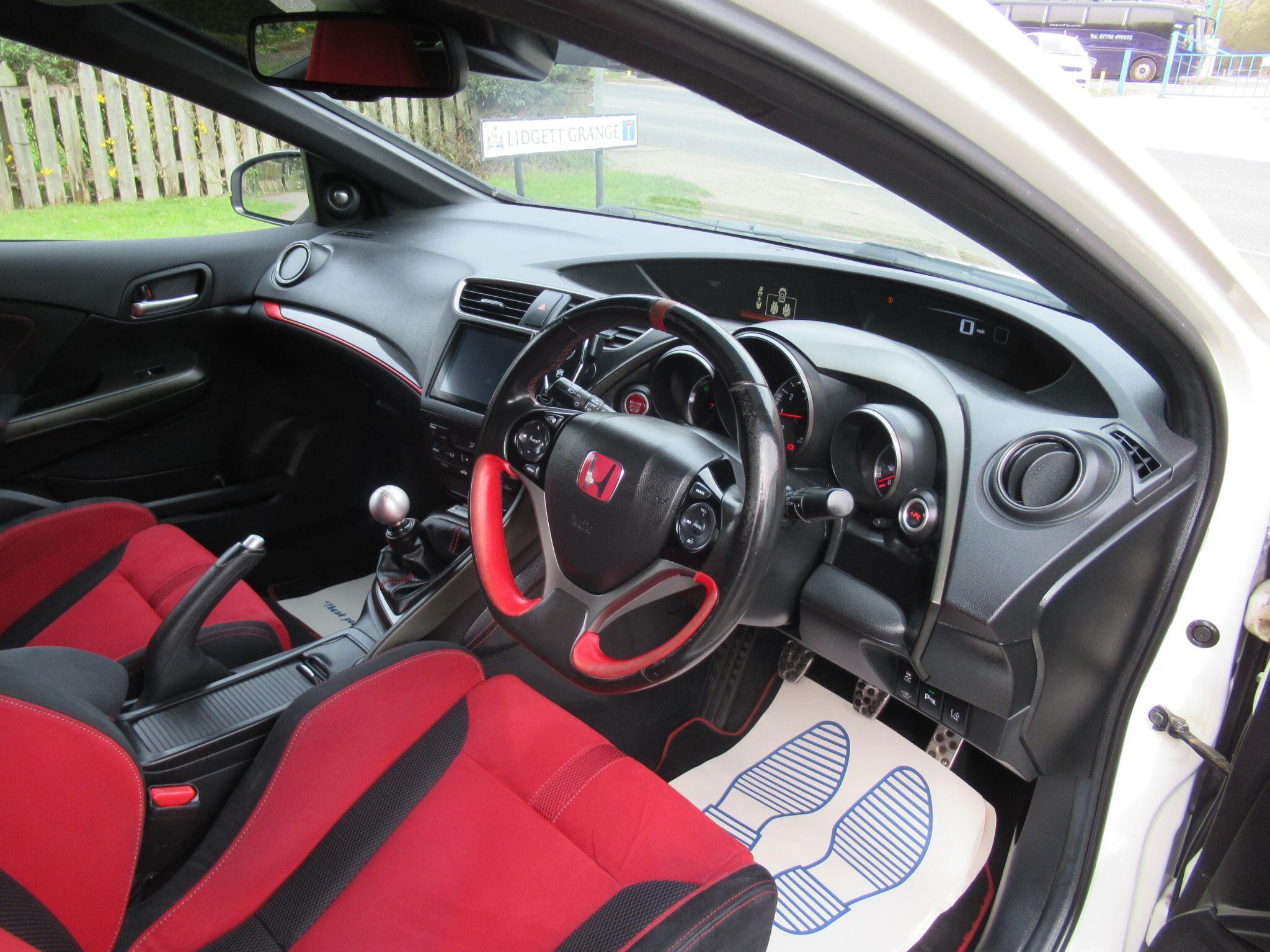 Honda Civic - Image 27