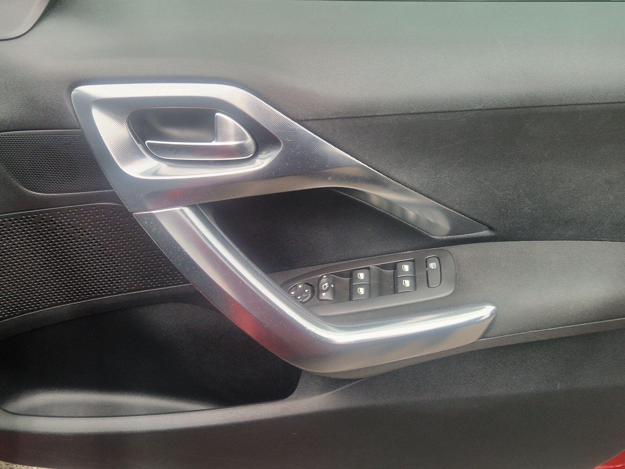 Peugeot 2008 - Image 38