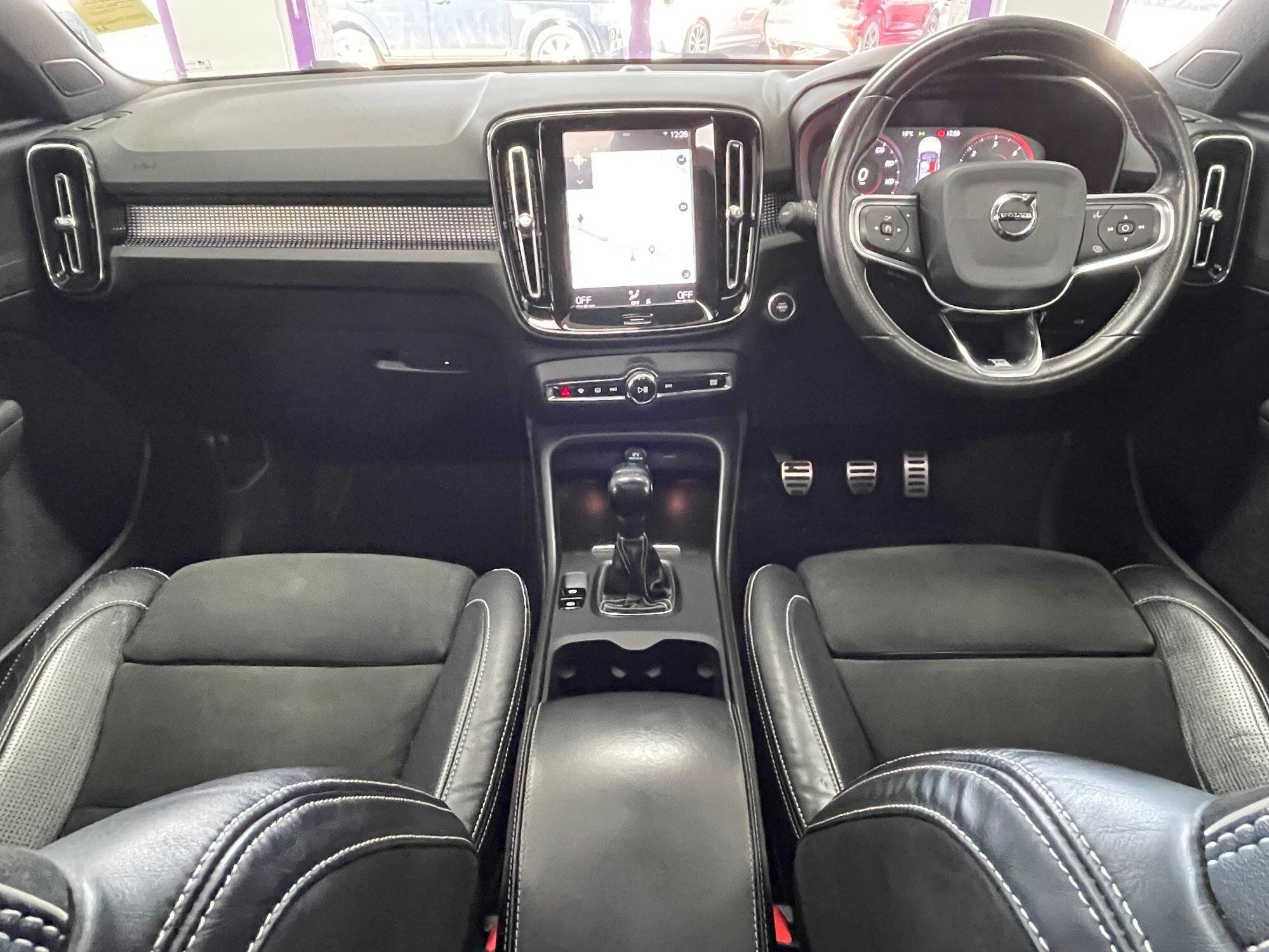 Volvo XC40 - Image 3