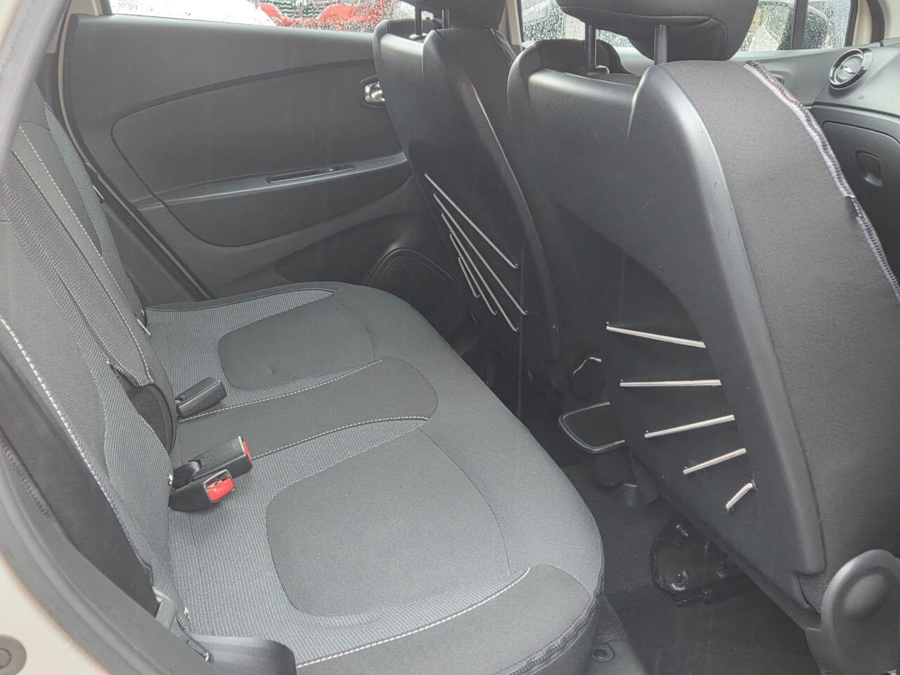 Renault Captur - Image 14