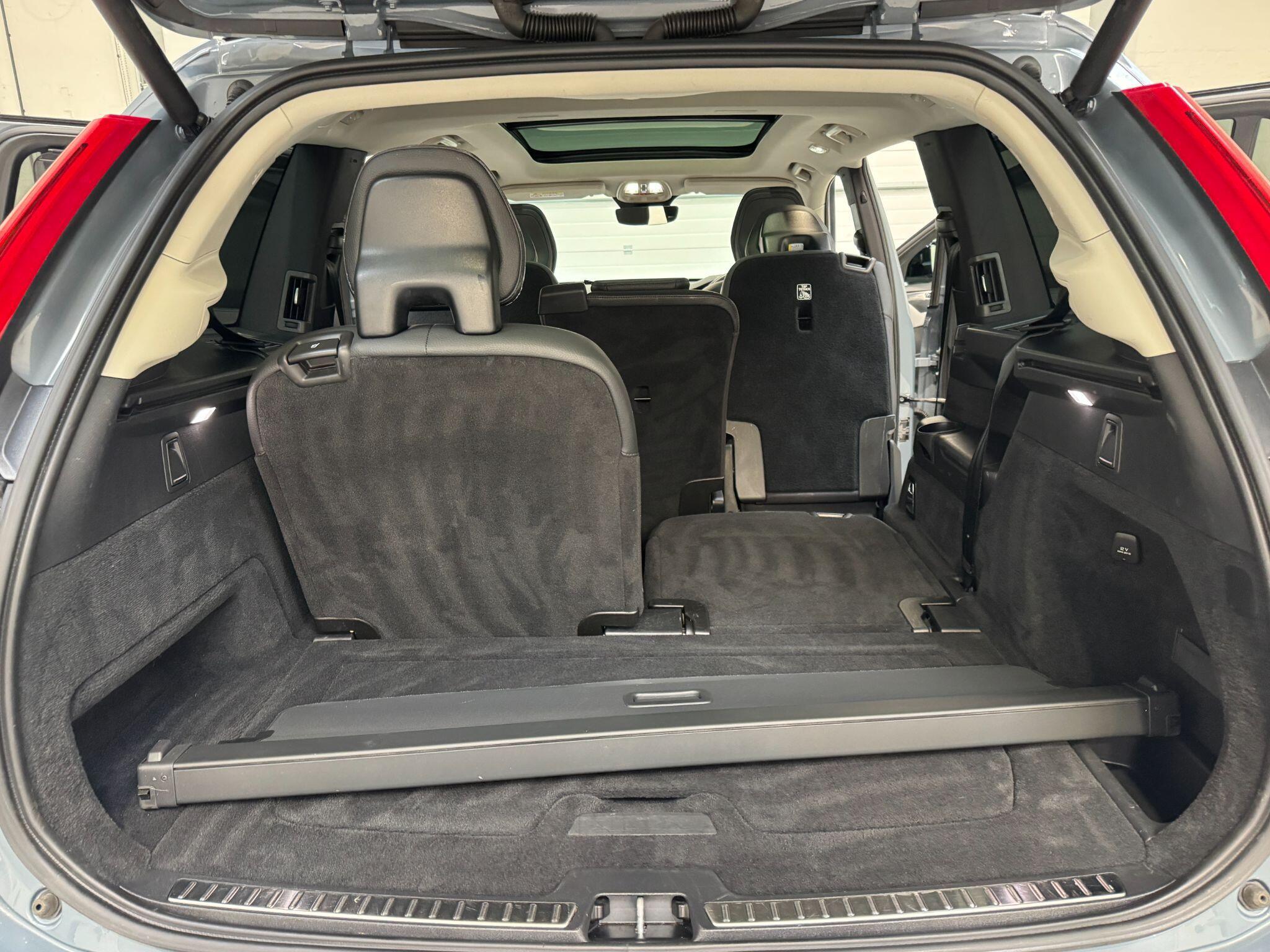 Volvo XC90 - Image 60