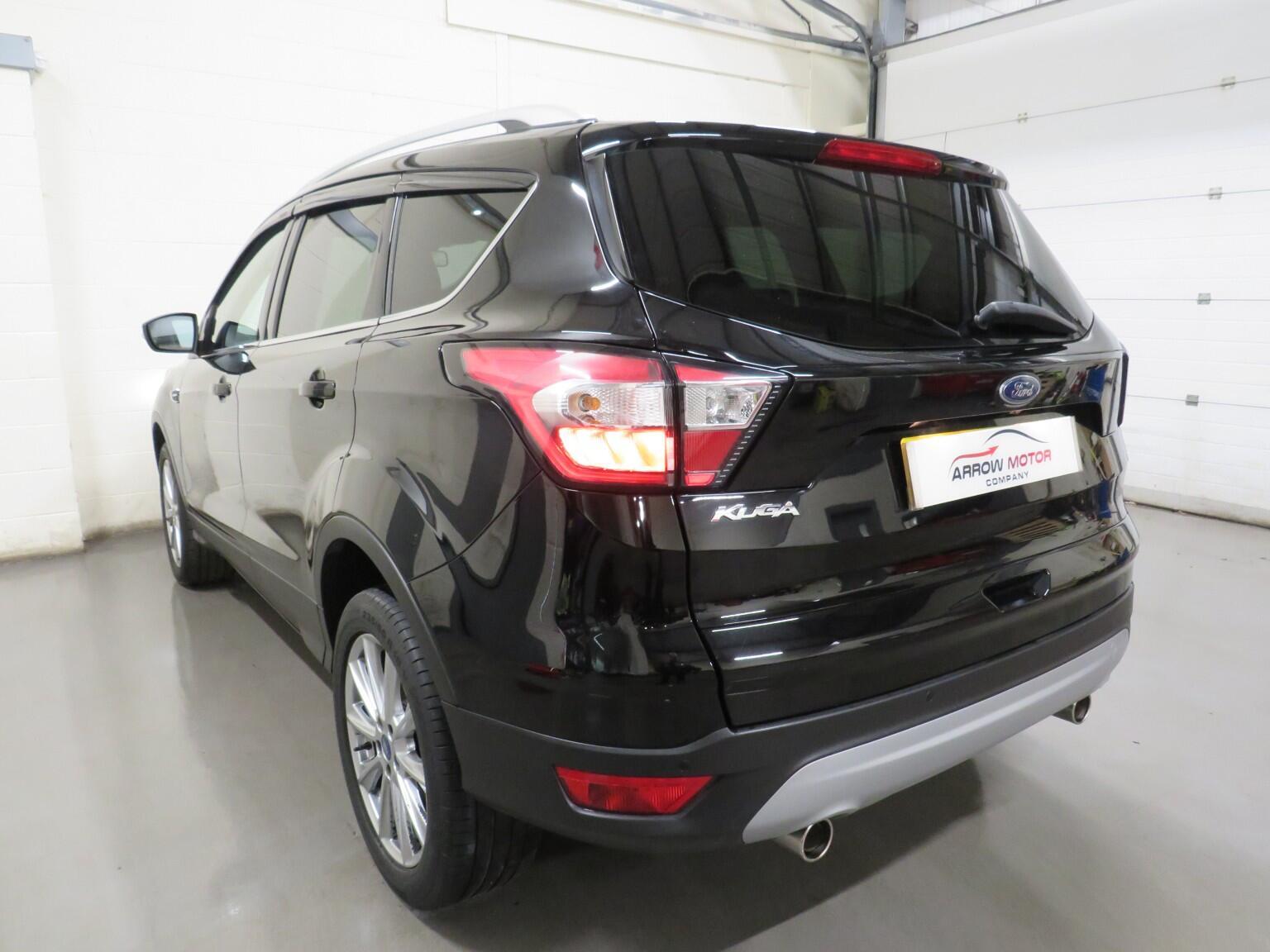 Ford Kuga - Image 13