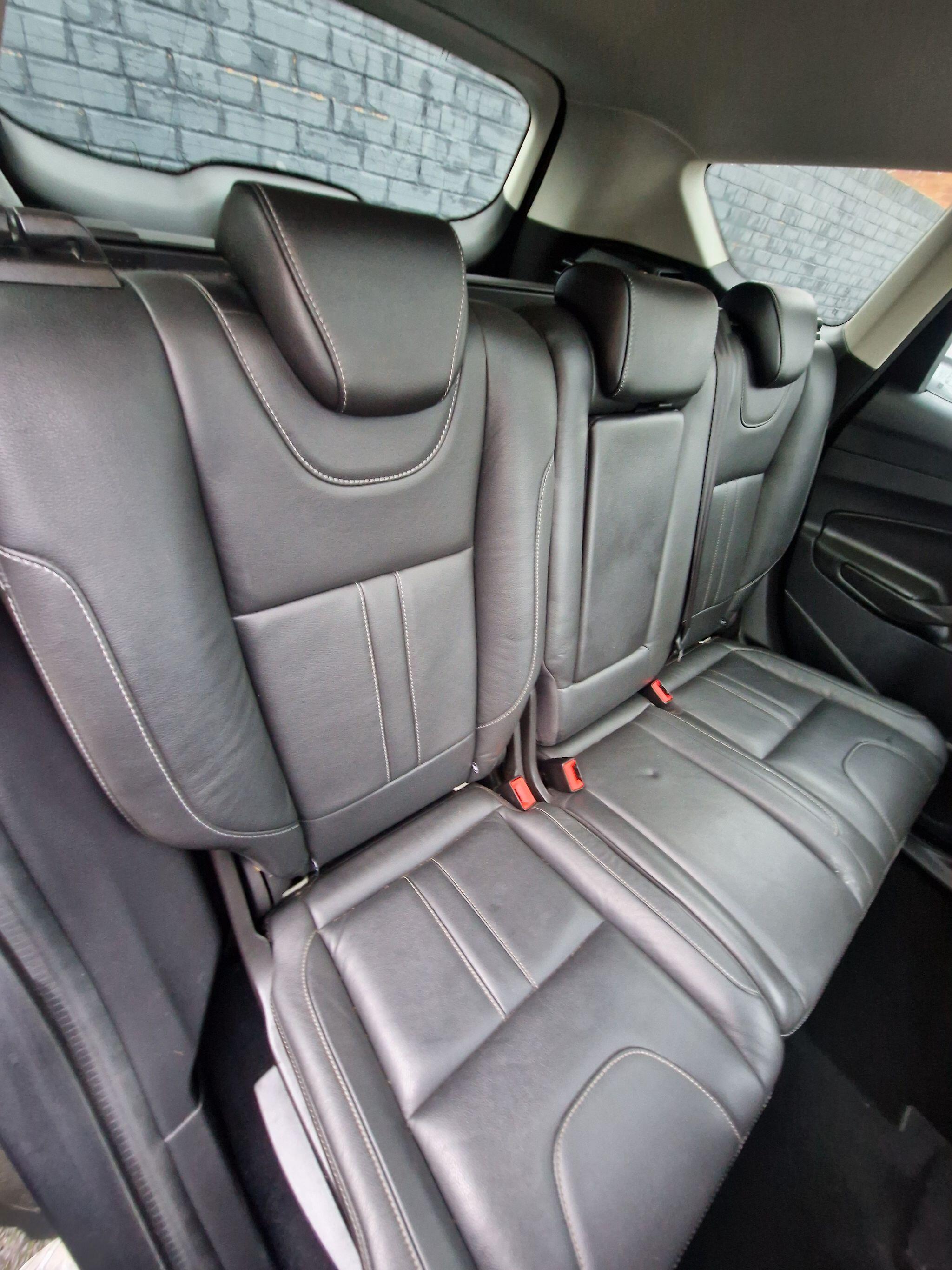 Ford Kuga - Image 28