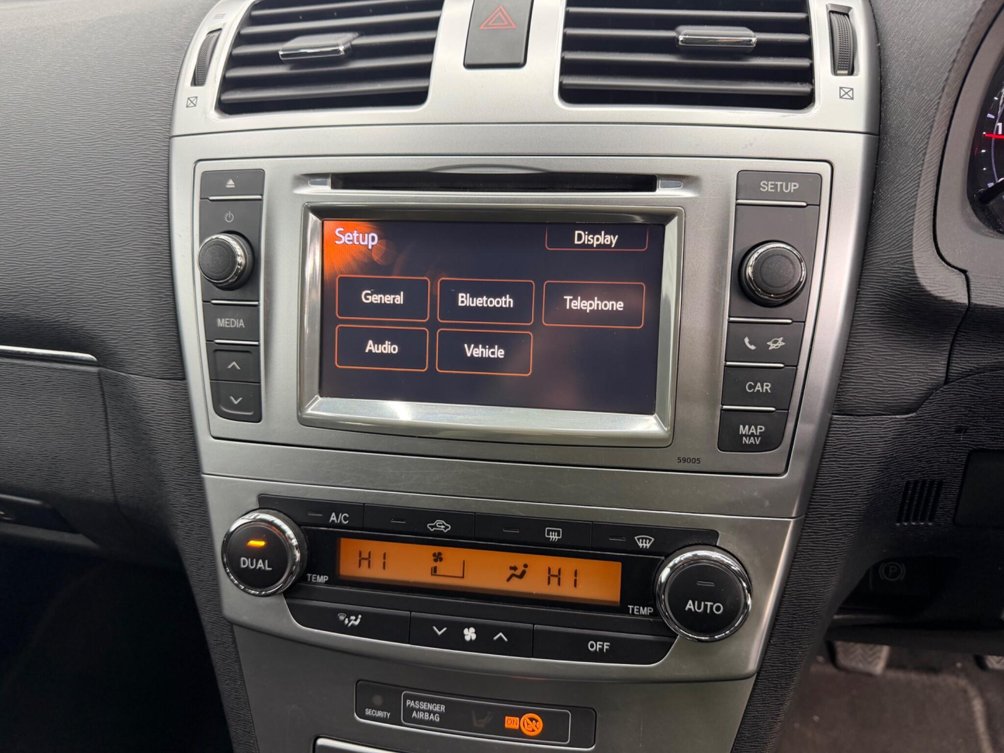 Toyota Avensis - Image 22