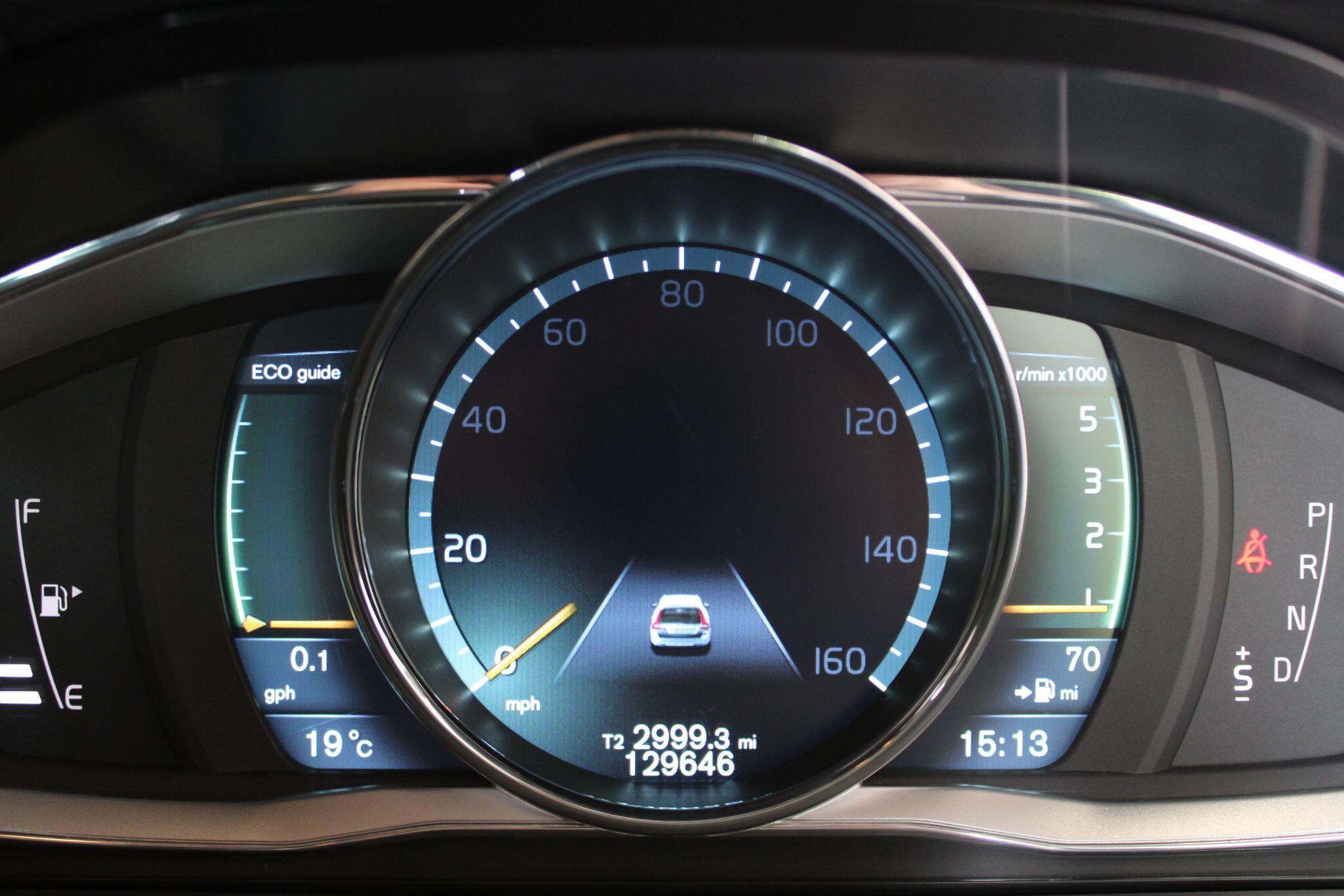 Volvo XC70 - Image 48