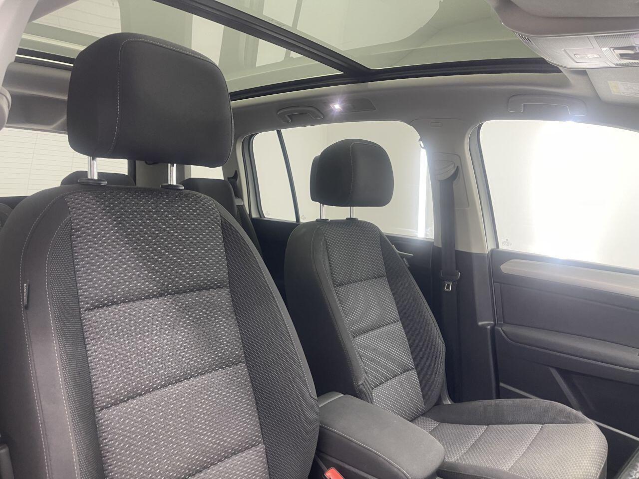 Volkswagen Touran - Image 2
