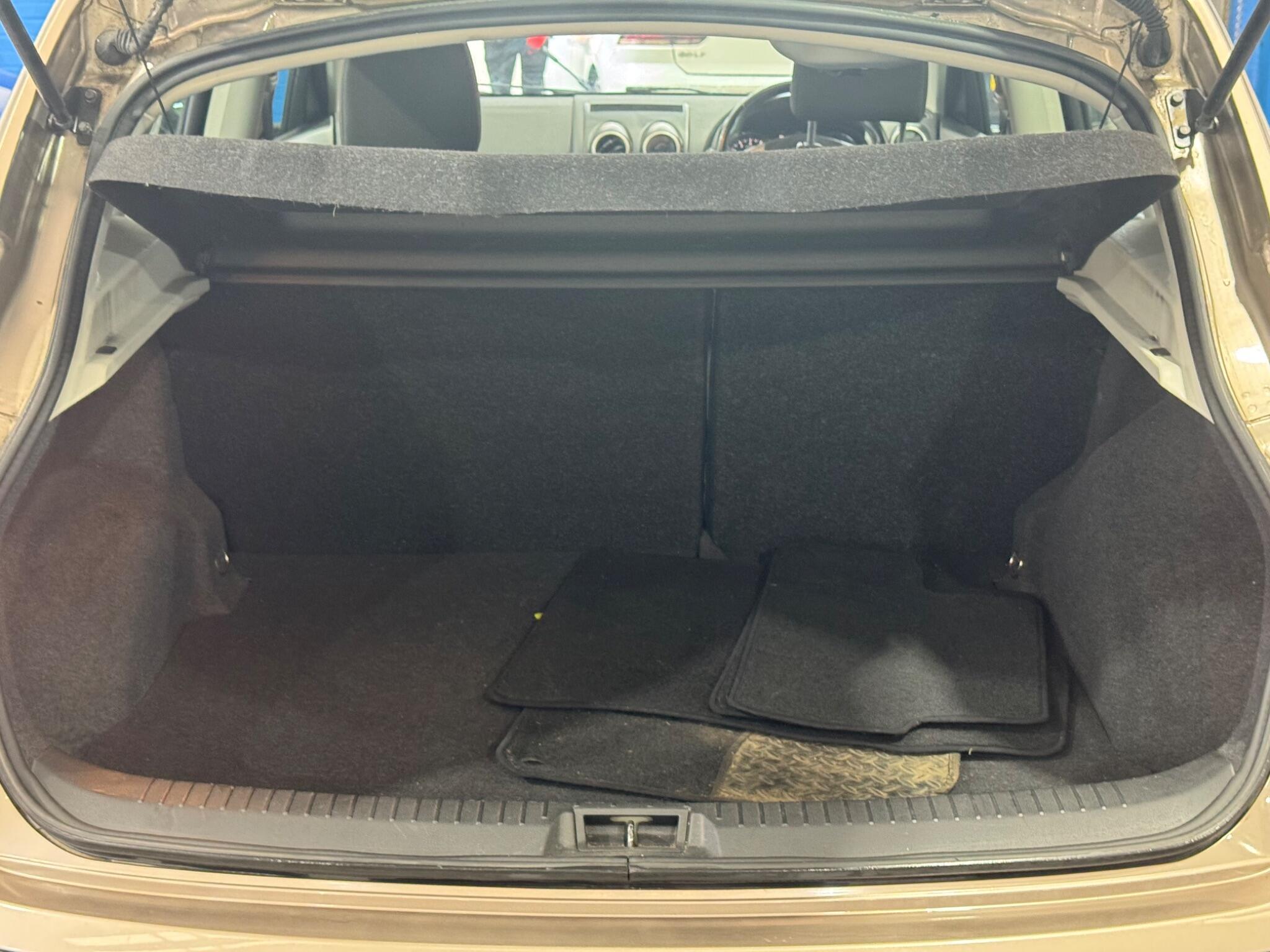 Nissan Qashqai - Image 33