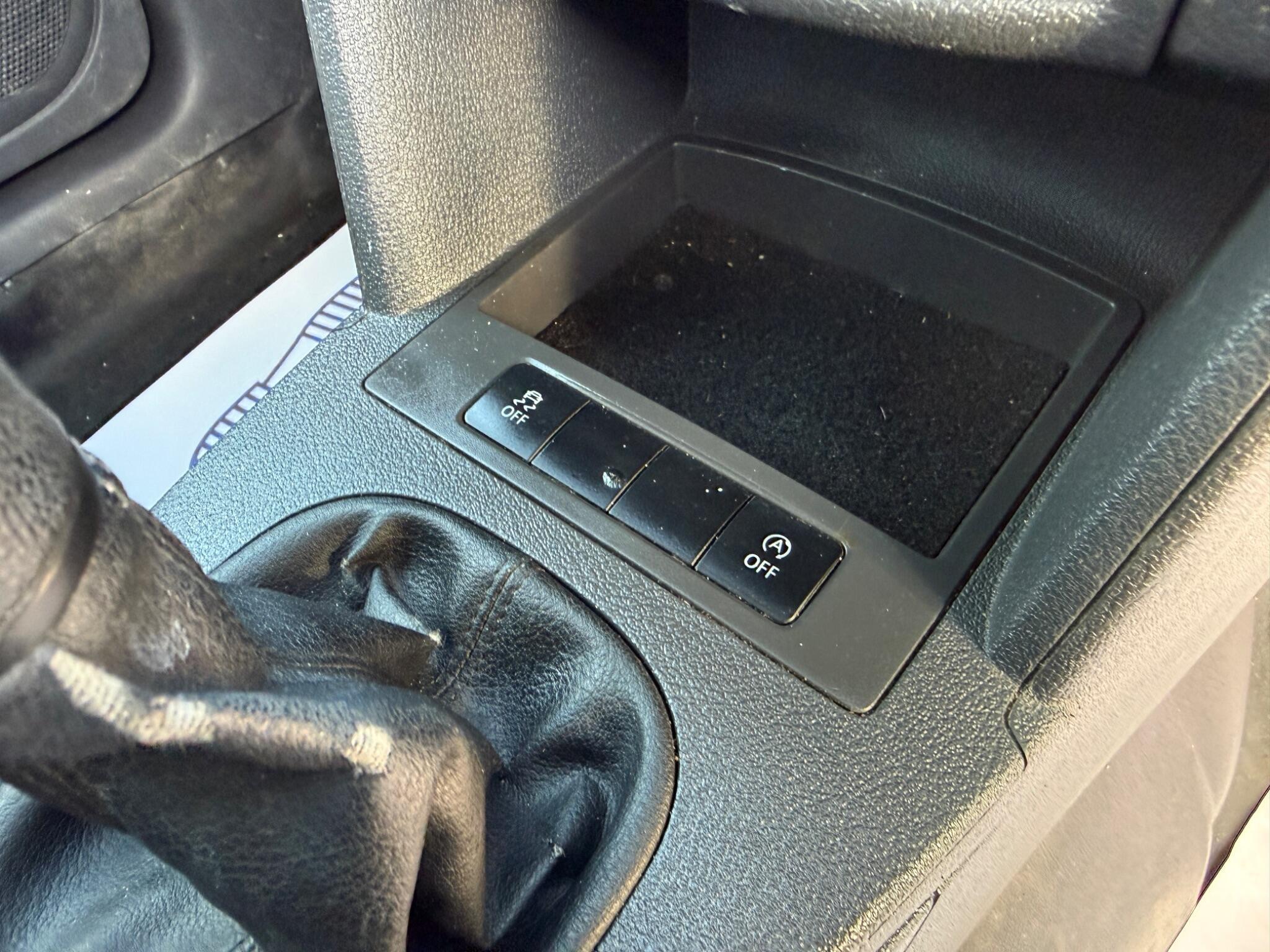 Volkswagen Caddy - Image 24