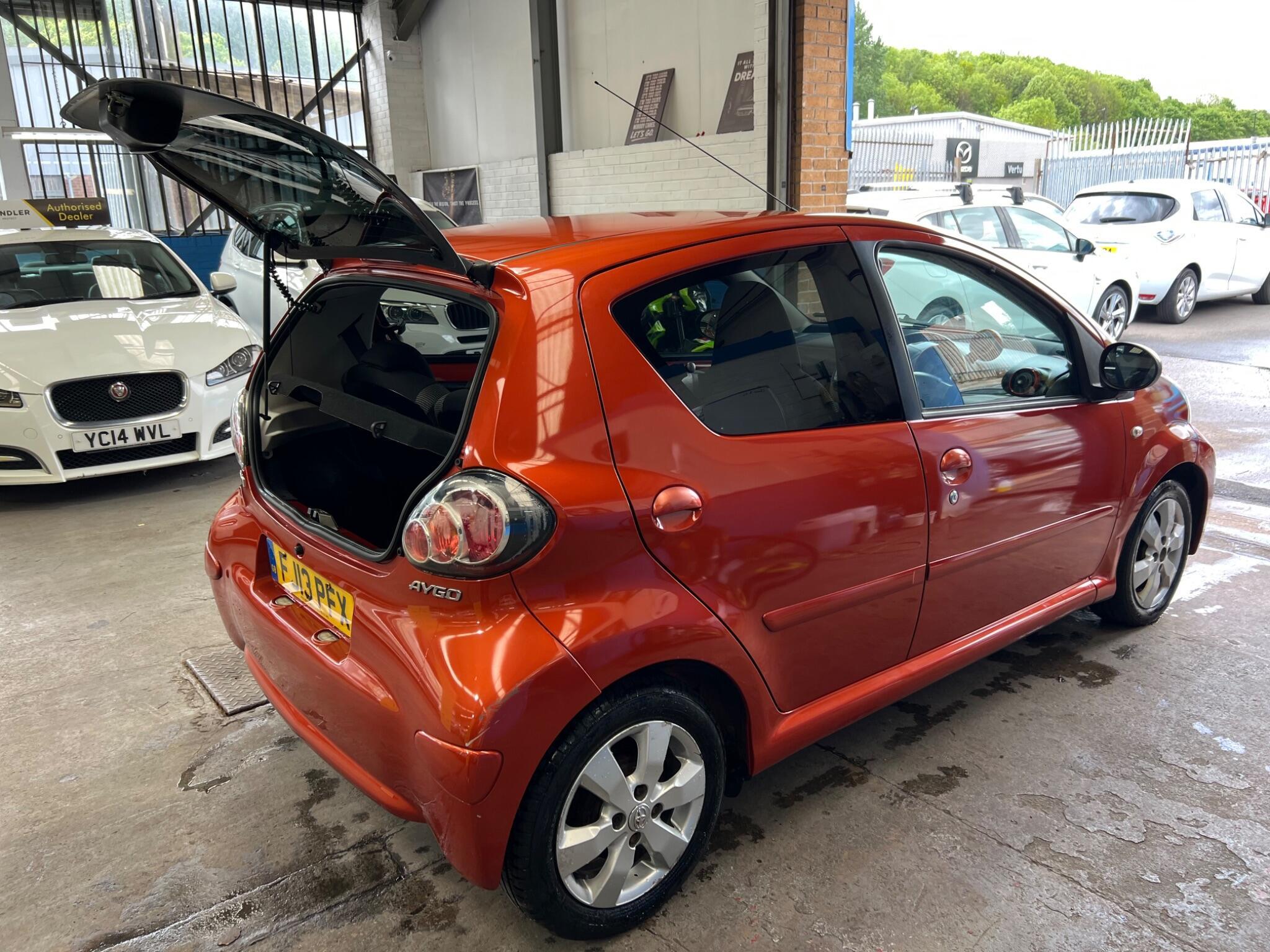Toyota Aygo - Image 11