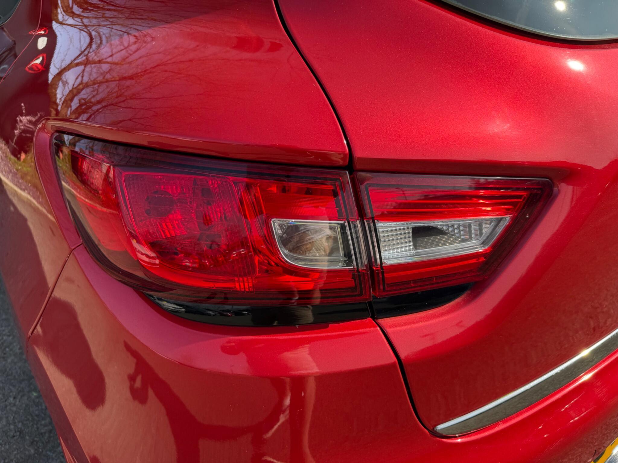 Renault Clio - Image 45