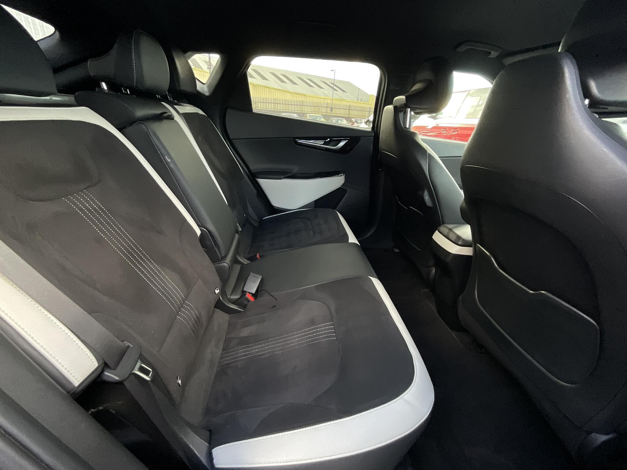 Kia EV6 - Image 12