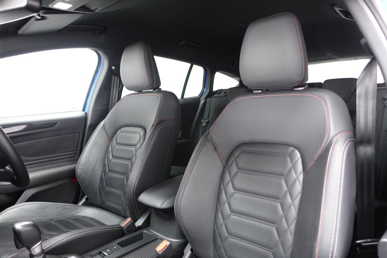 Ford Focus - Image 12