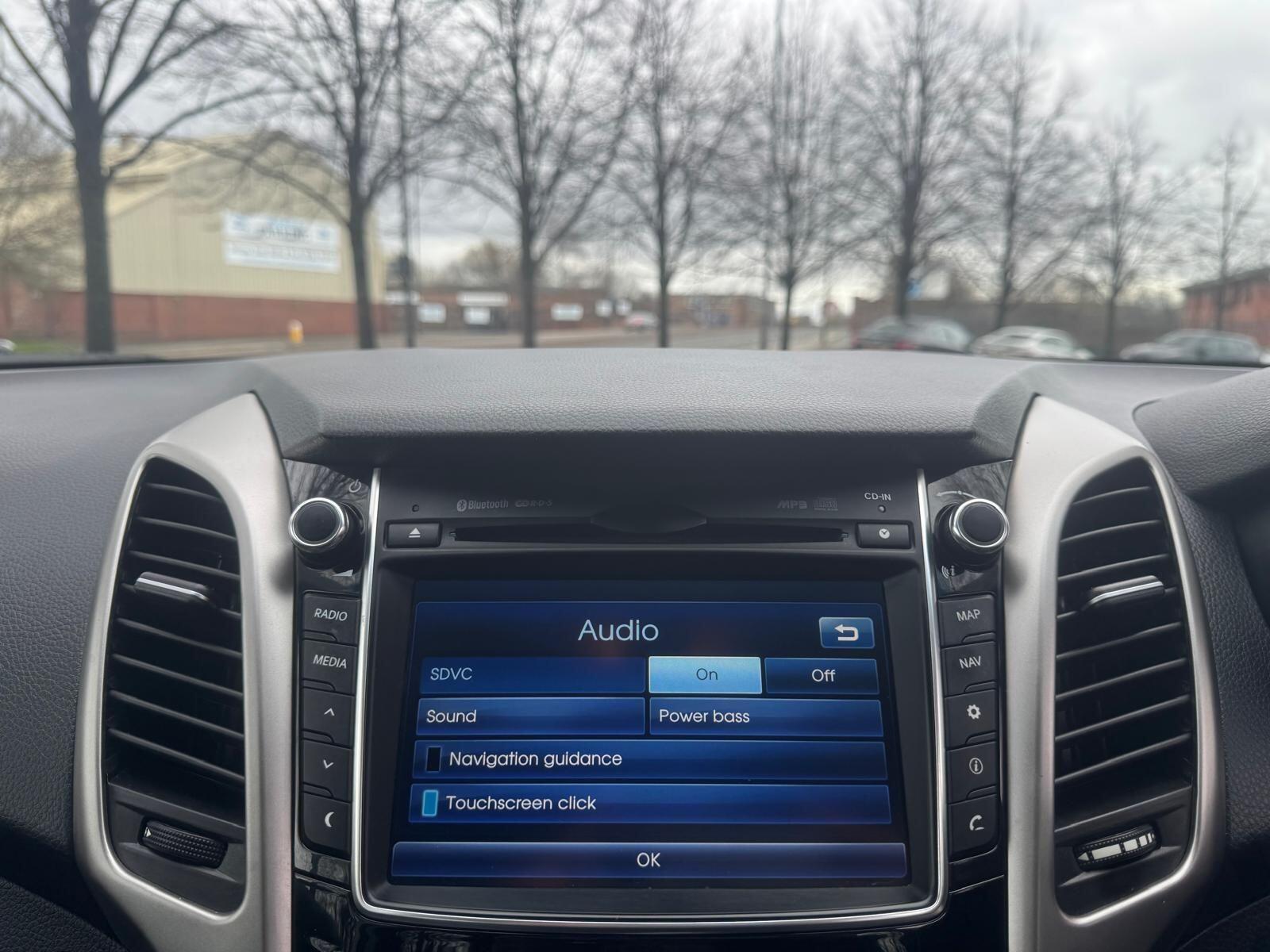 Hyundai i30 - Image 35