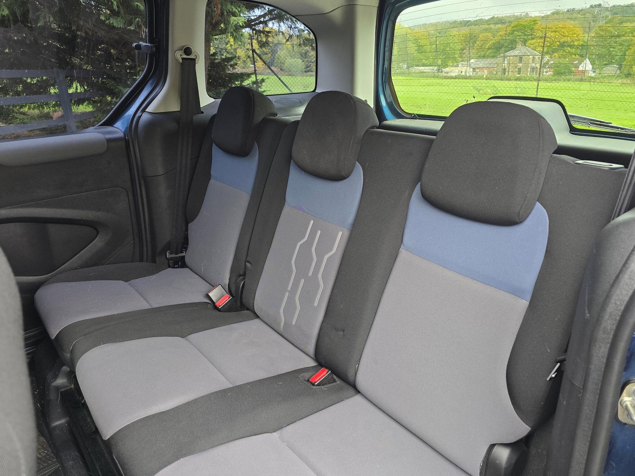 Peugeot Partner Tepee - Image 8