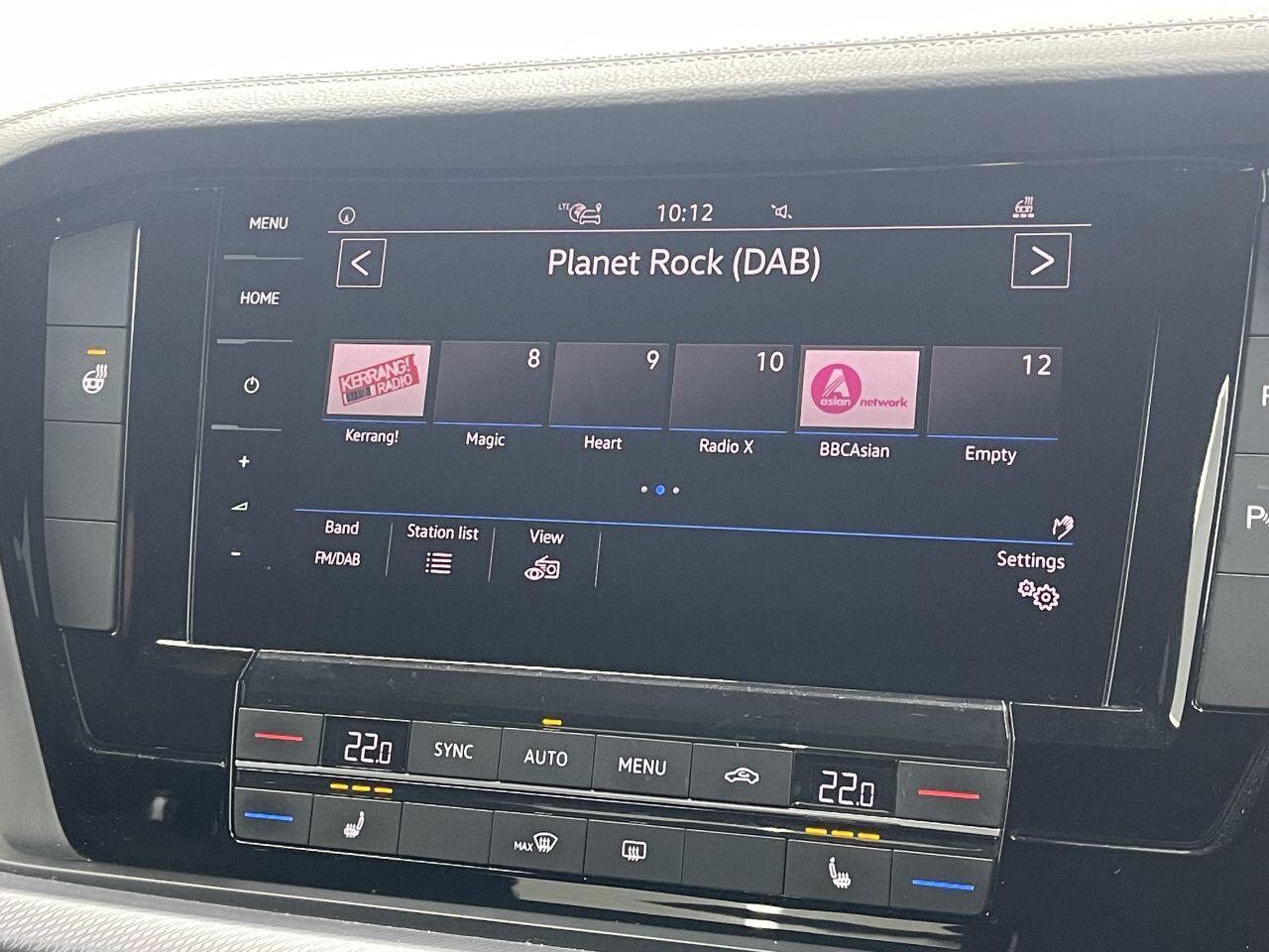 Volkswagen Touareg - Image 43