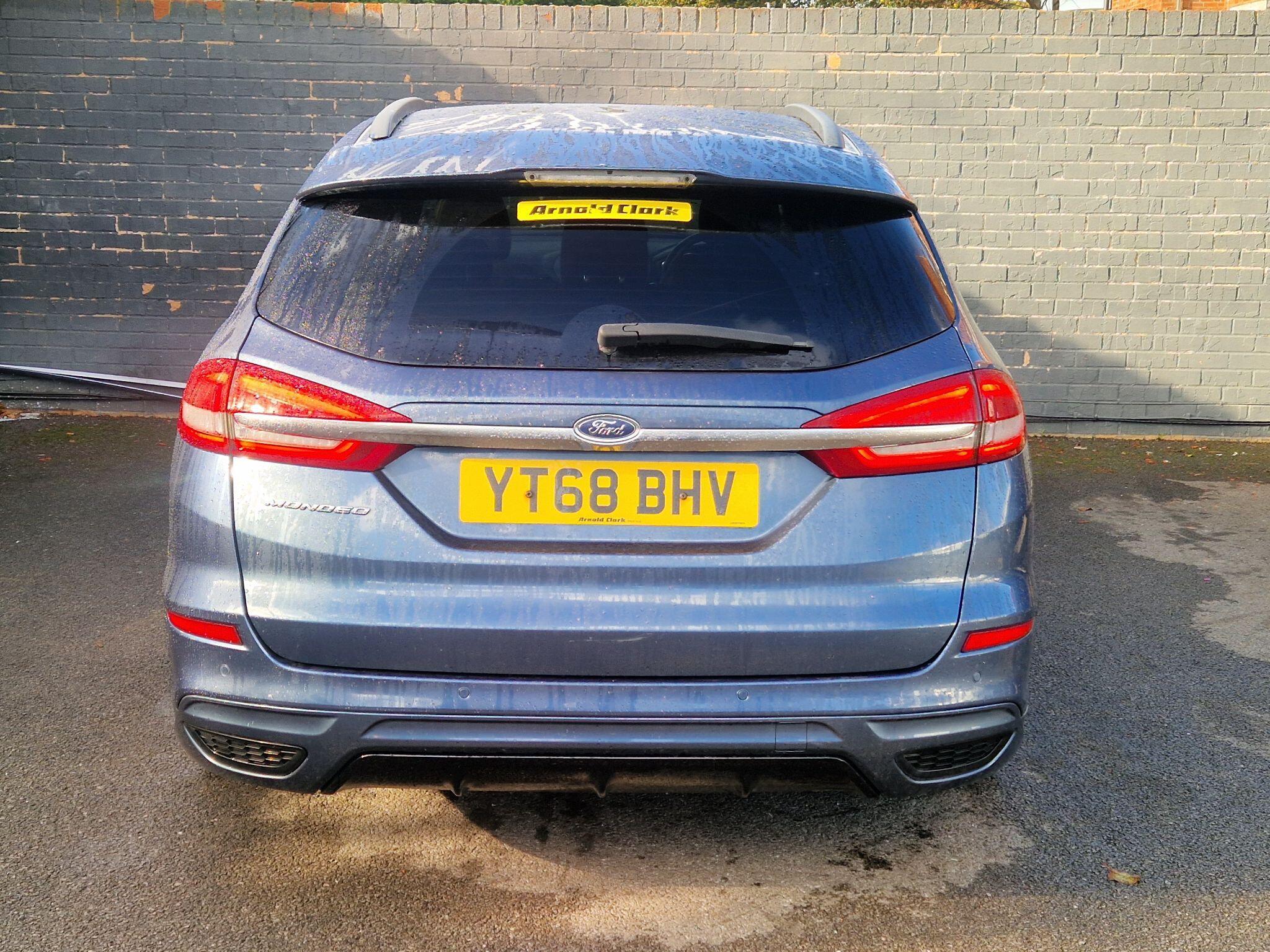 Ford Mondeo - Image 9
