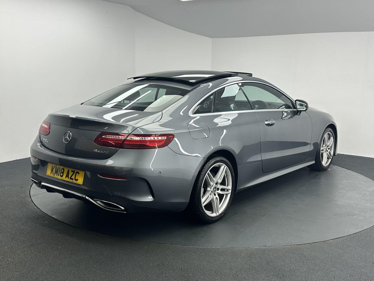 Mercedes-benz E-CLASS - Image 9