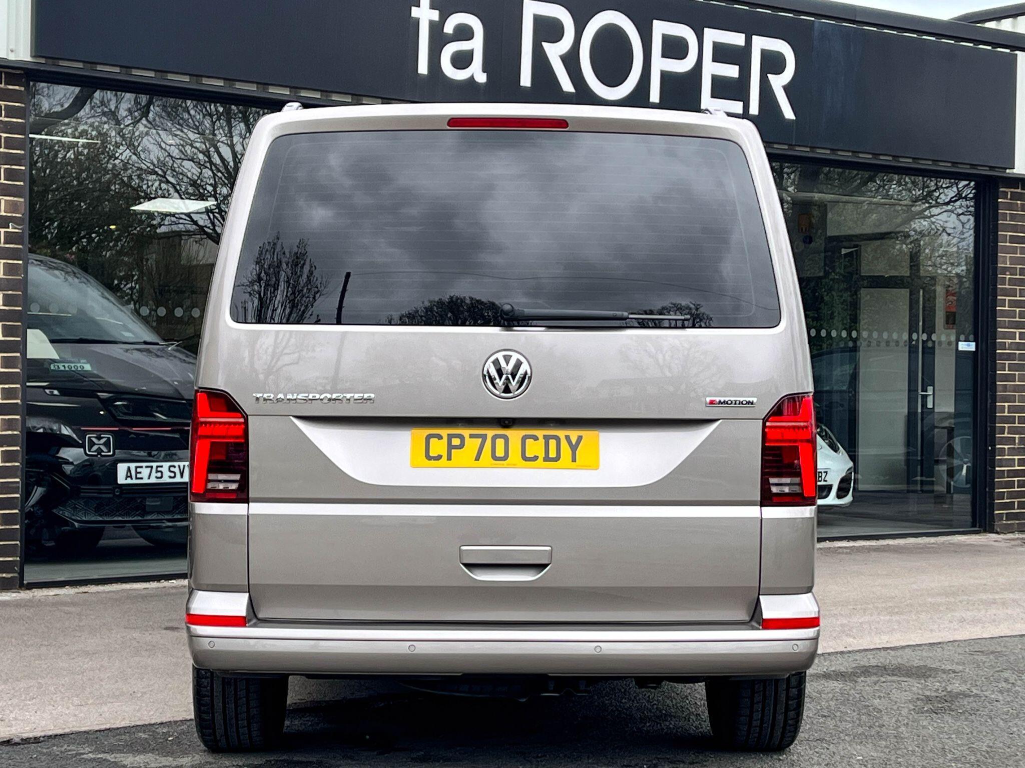 Volkswagen Transporter - Image 28