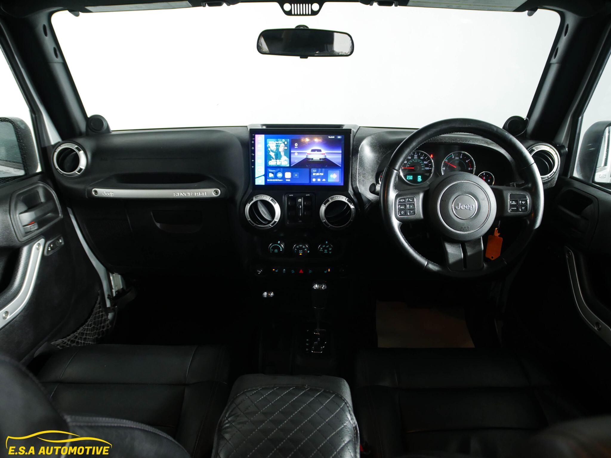 Jeep Wrangler - Image 11
