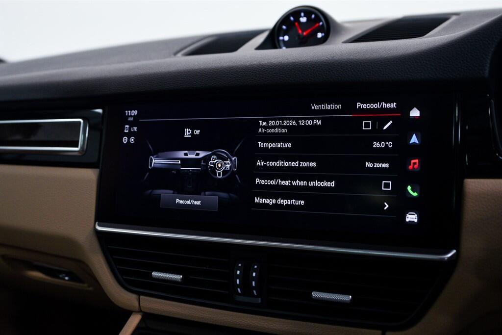 Porsche Cayenne - Image 45