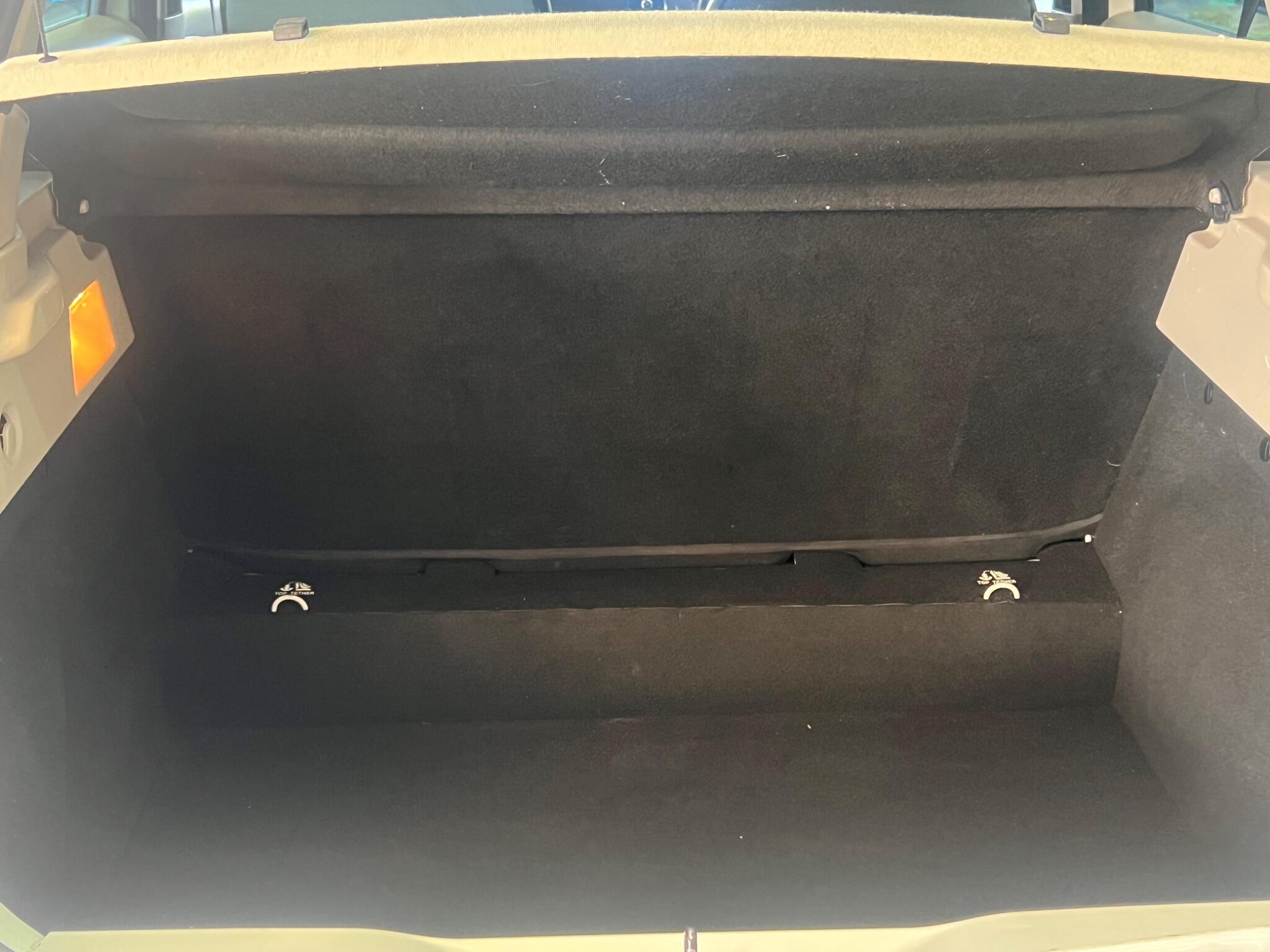 Renault Zoe - Image 36