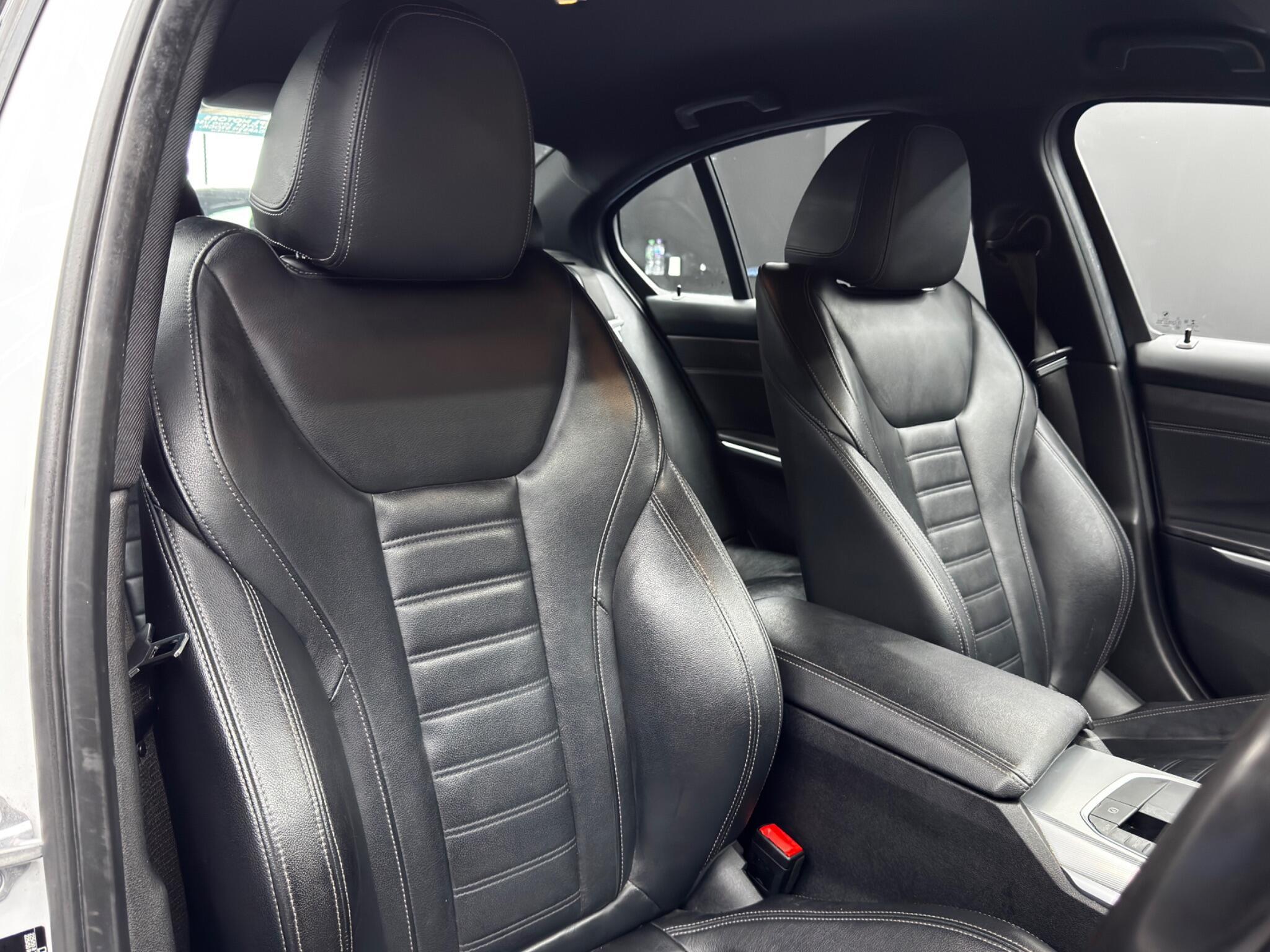 BMW 3 Series - Image 12