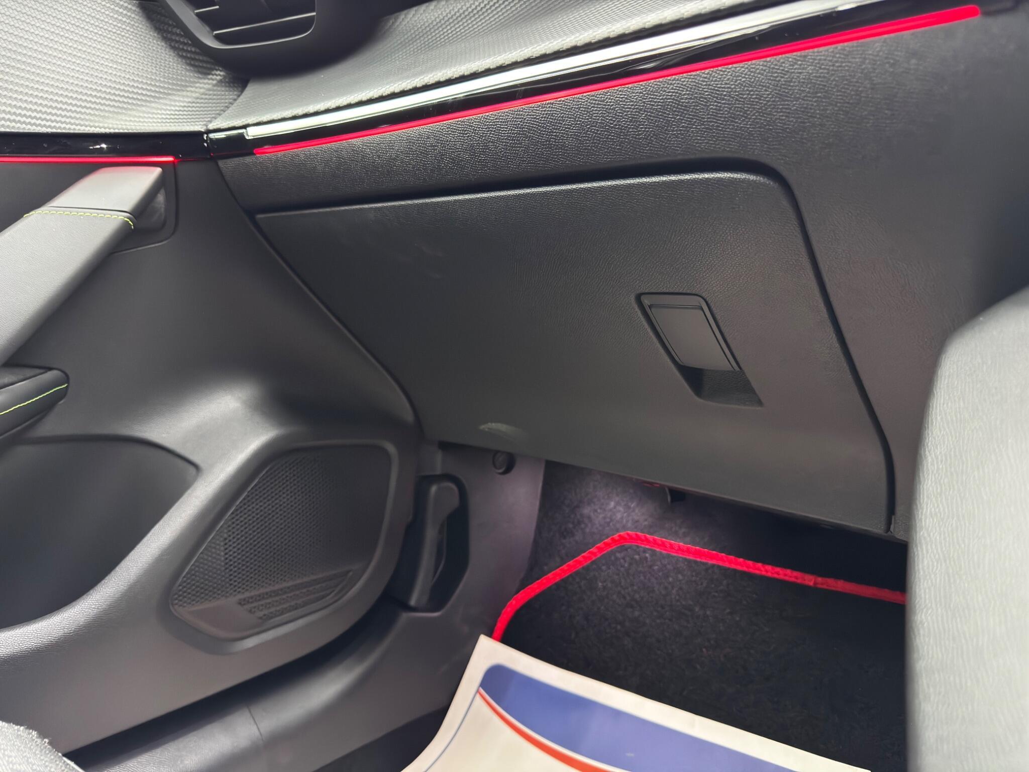 Peugeot 208 - Image 35