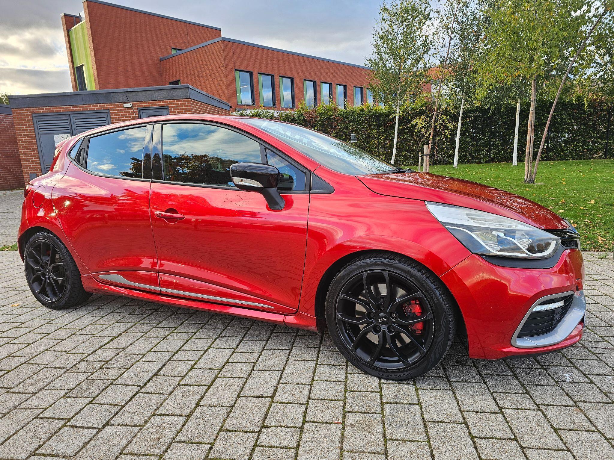 Renault Clio - Image 24