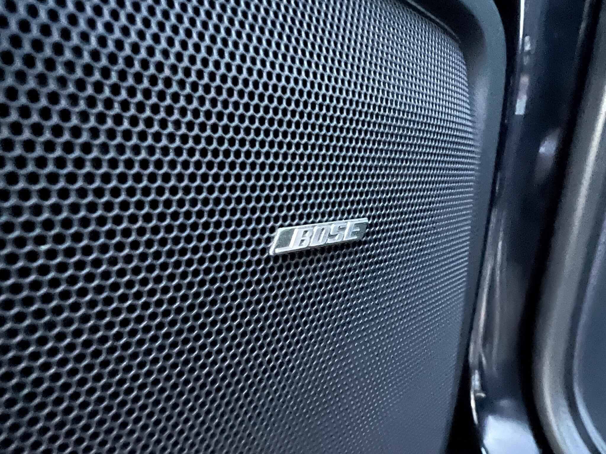 Porsche Cayenne - Image 17