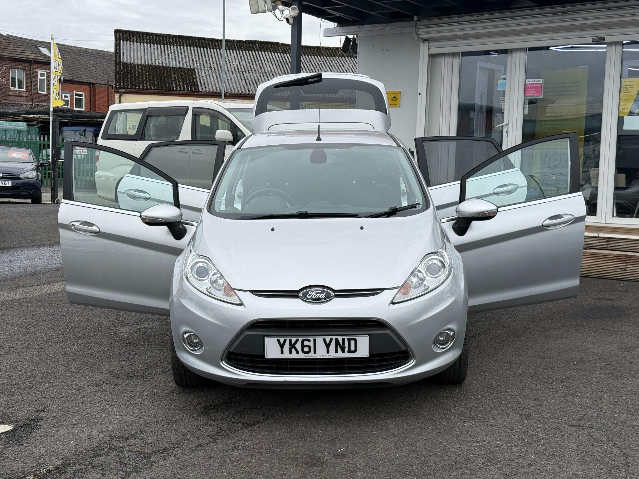 Ford Fiesta - Image 28