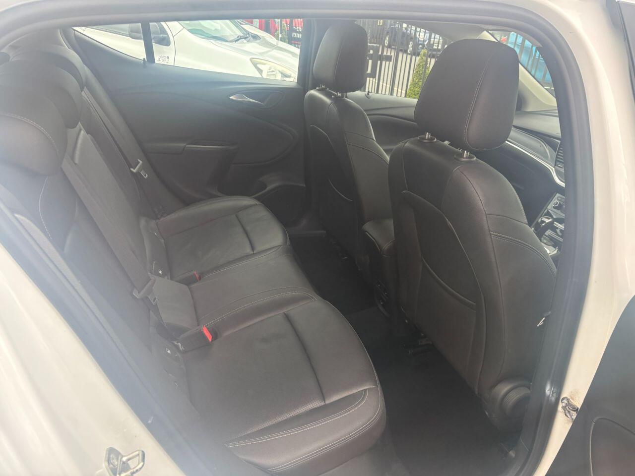 Vauxhall Astra - Image 17