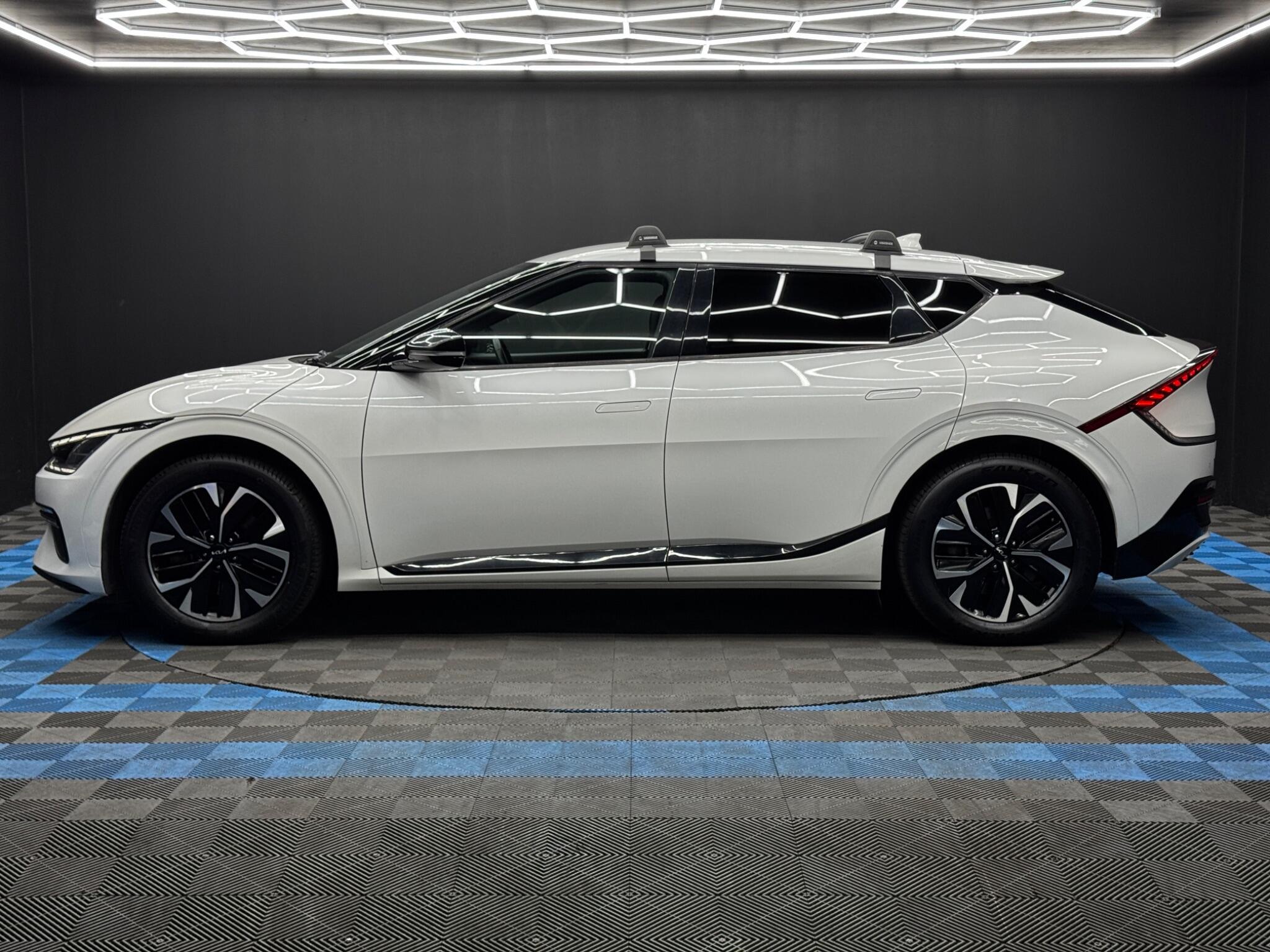 Kia EV6 - Image 8