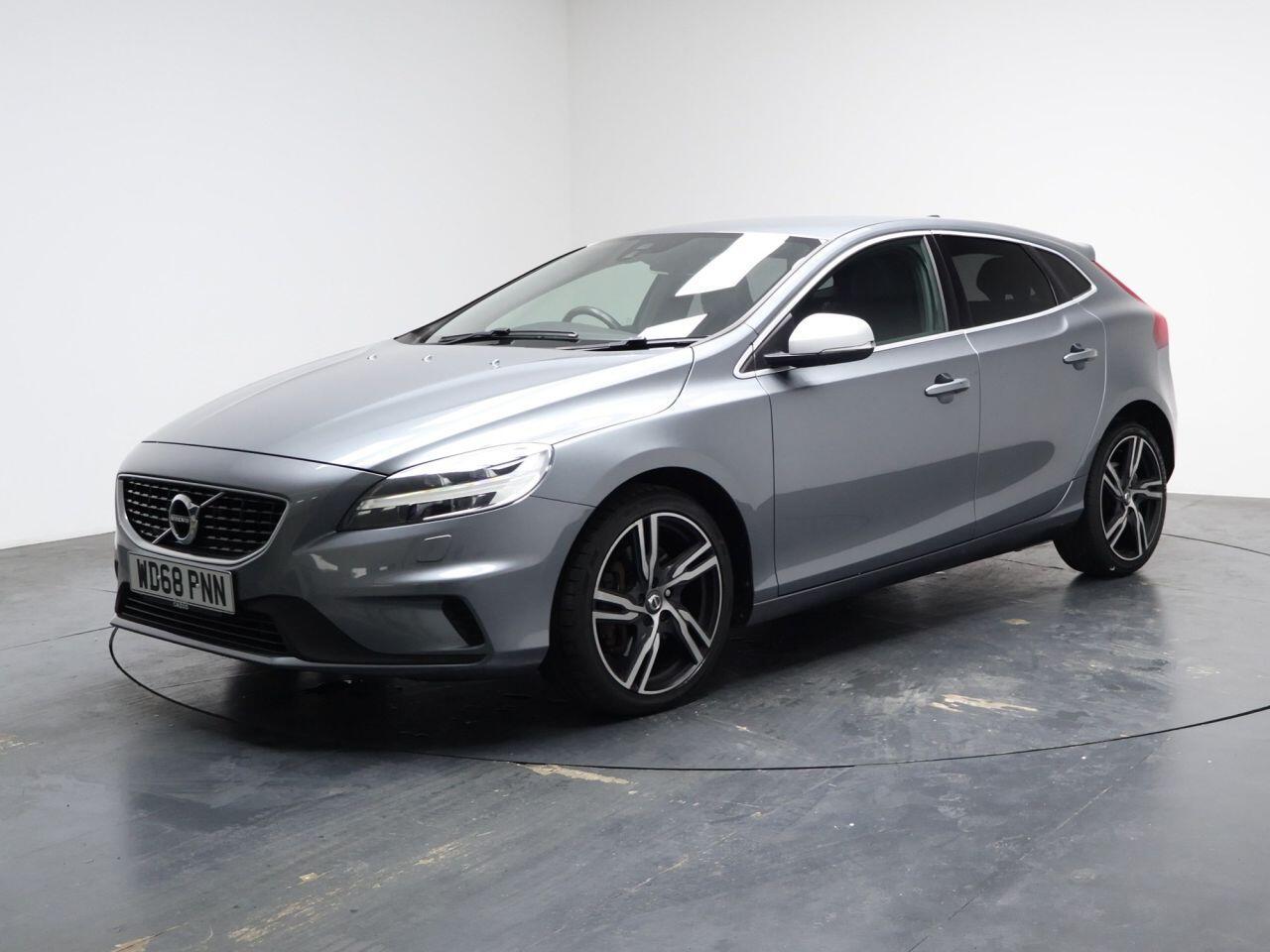 Volvo V40 - Image 6