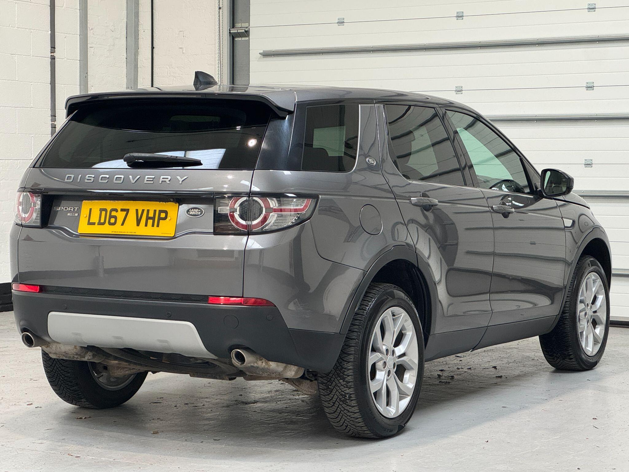 Land Rover DISCOVERY SPORT - Image 11