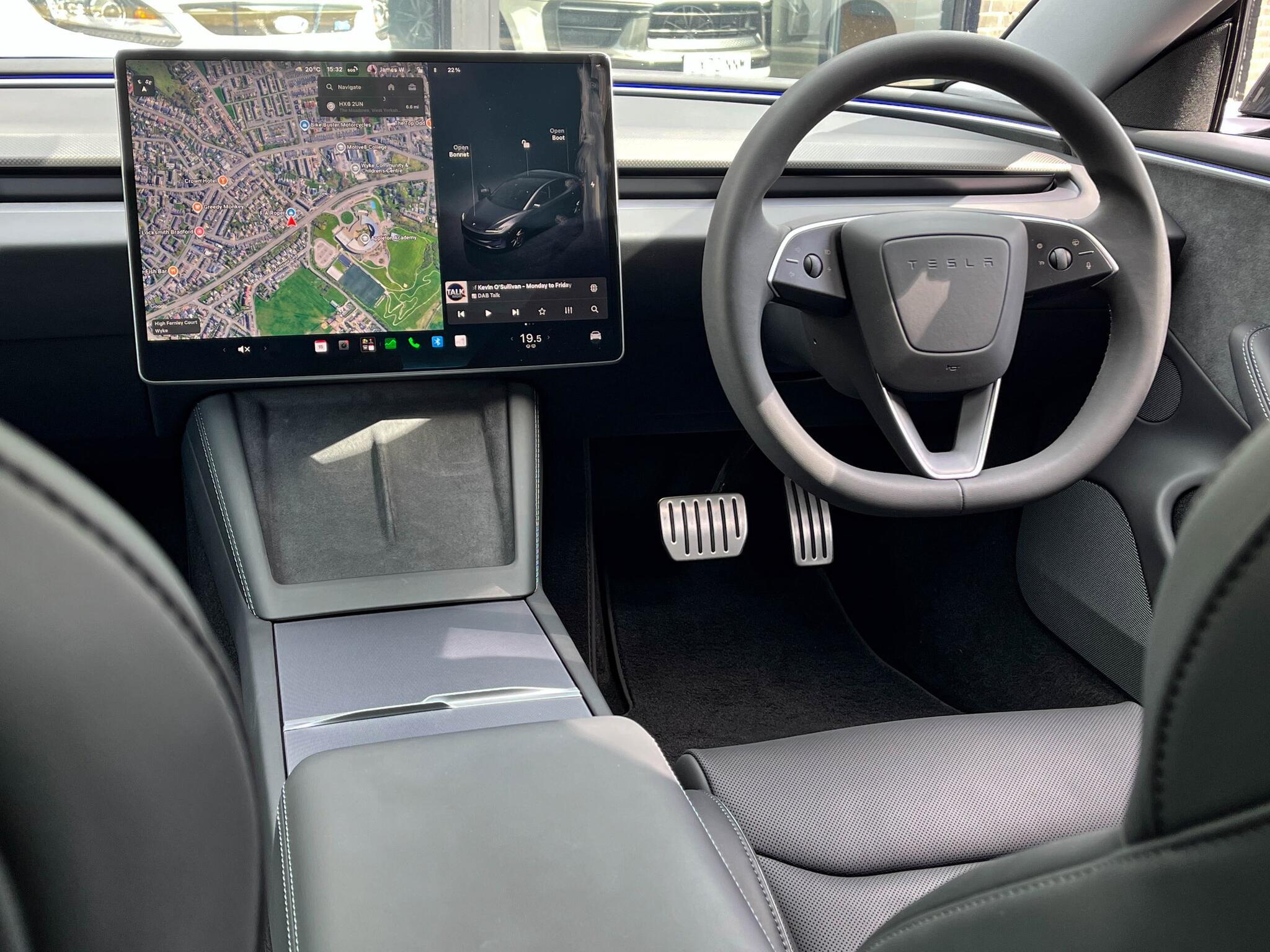 Tesla Model 3 - Image 13