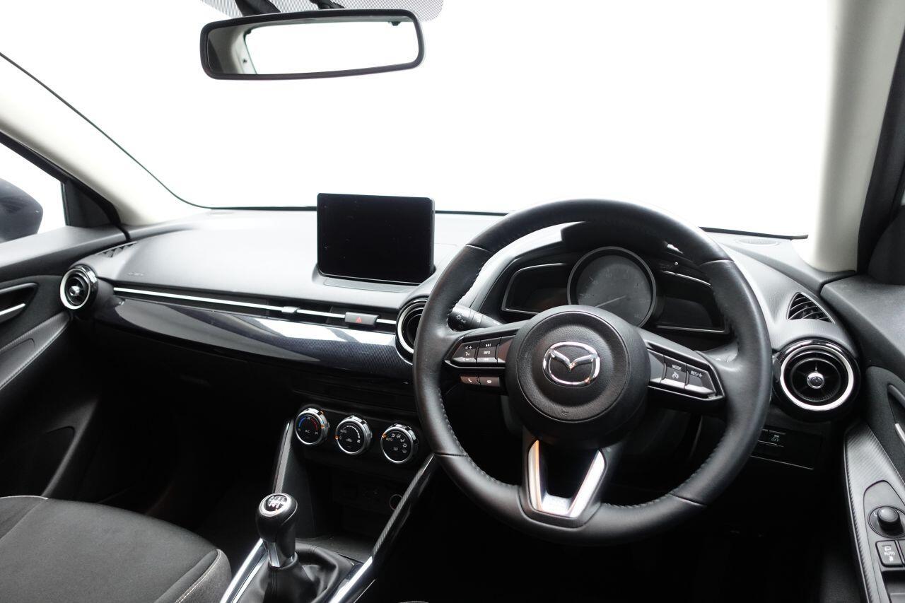Mazda MAZDA2 - Image 15