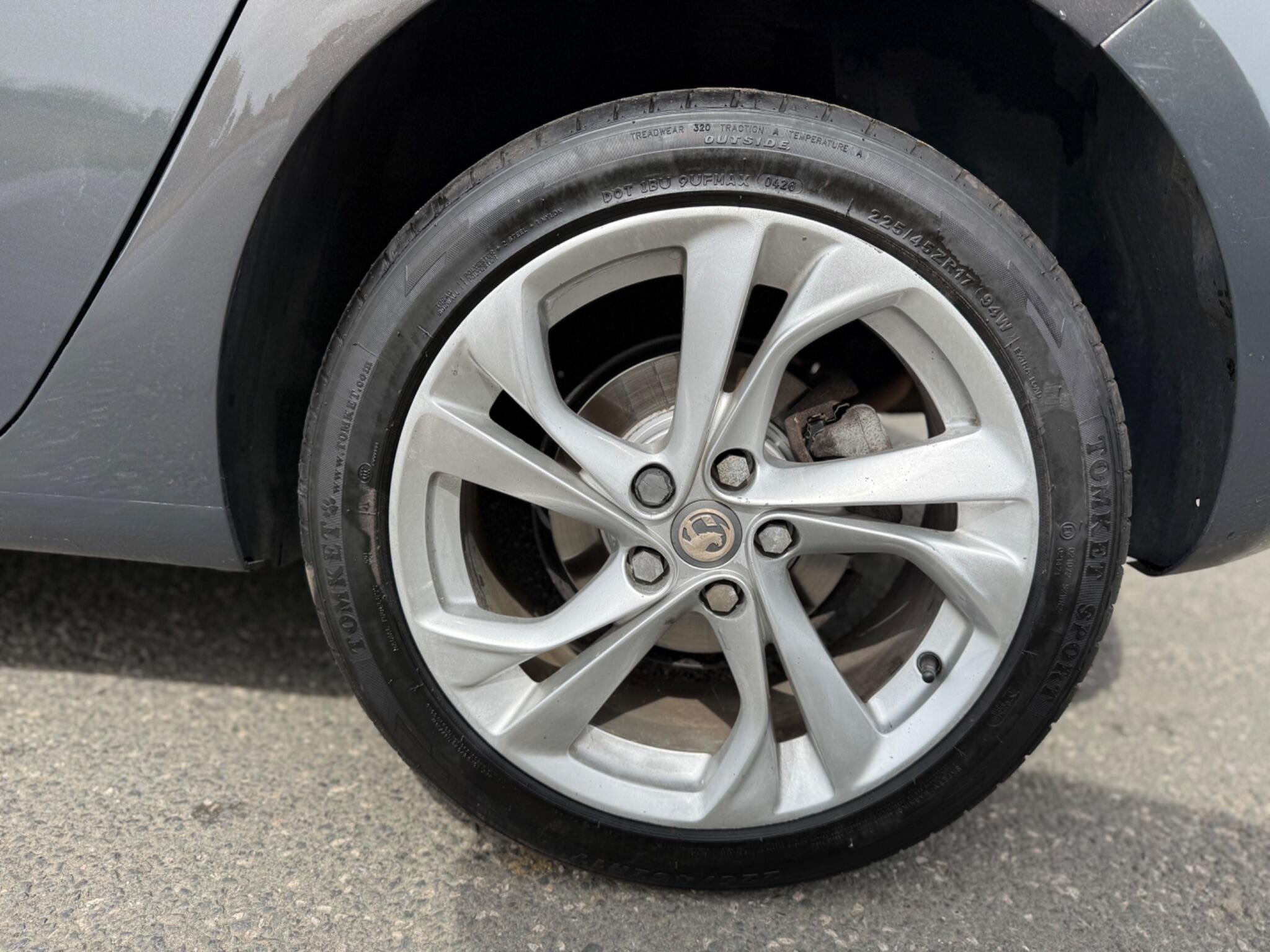 Vauxhall Astra - Image 10